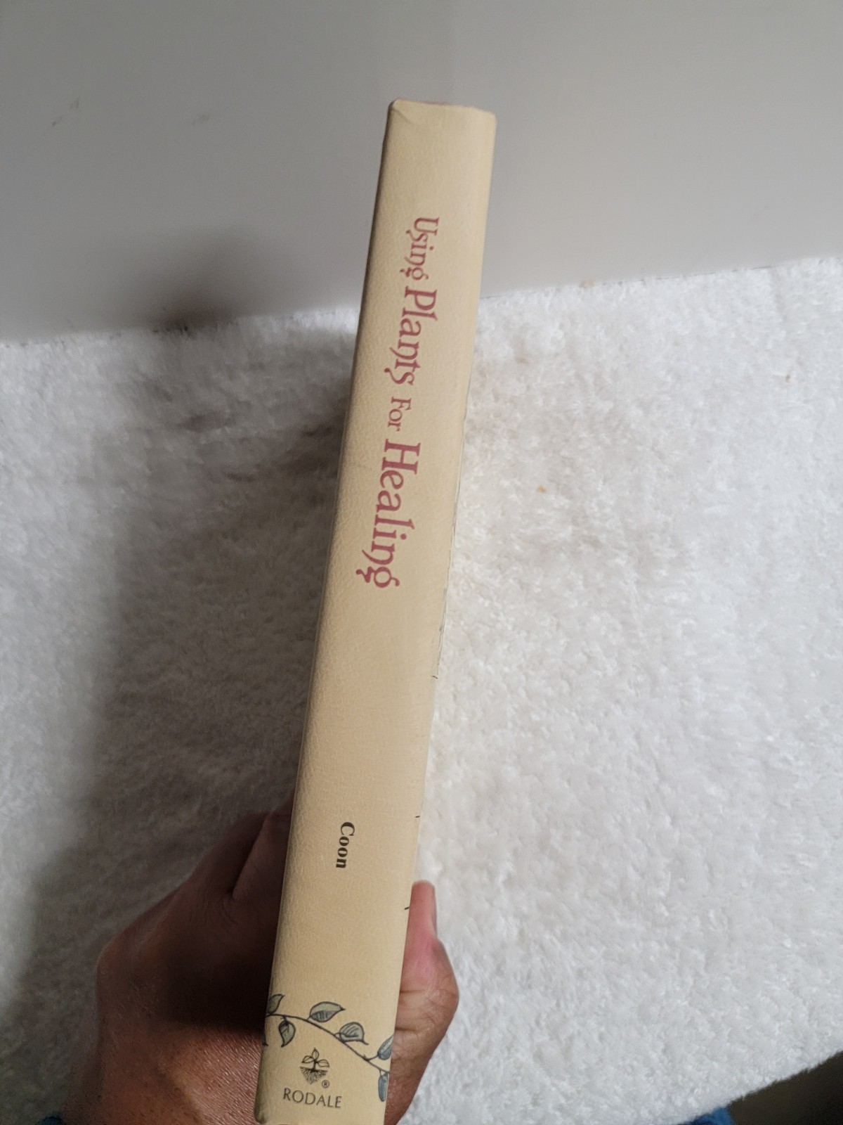 Using plants for healing: An American herbal Vintage 1963 LIKE NEW!