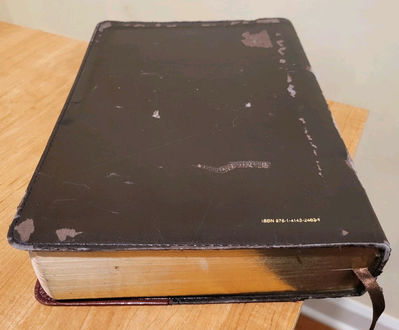 THE NEW LIVING BIBLE New Living Translation TWO TONE SOFTCOVER Tyndale 2004