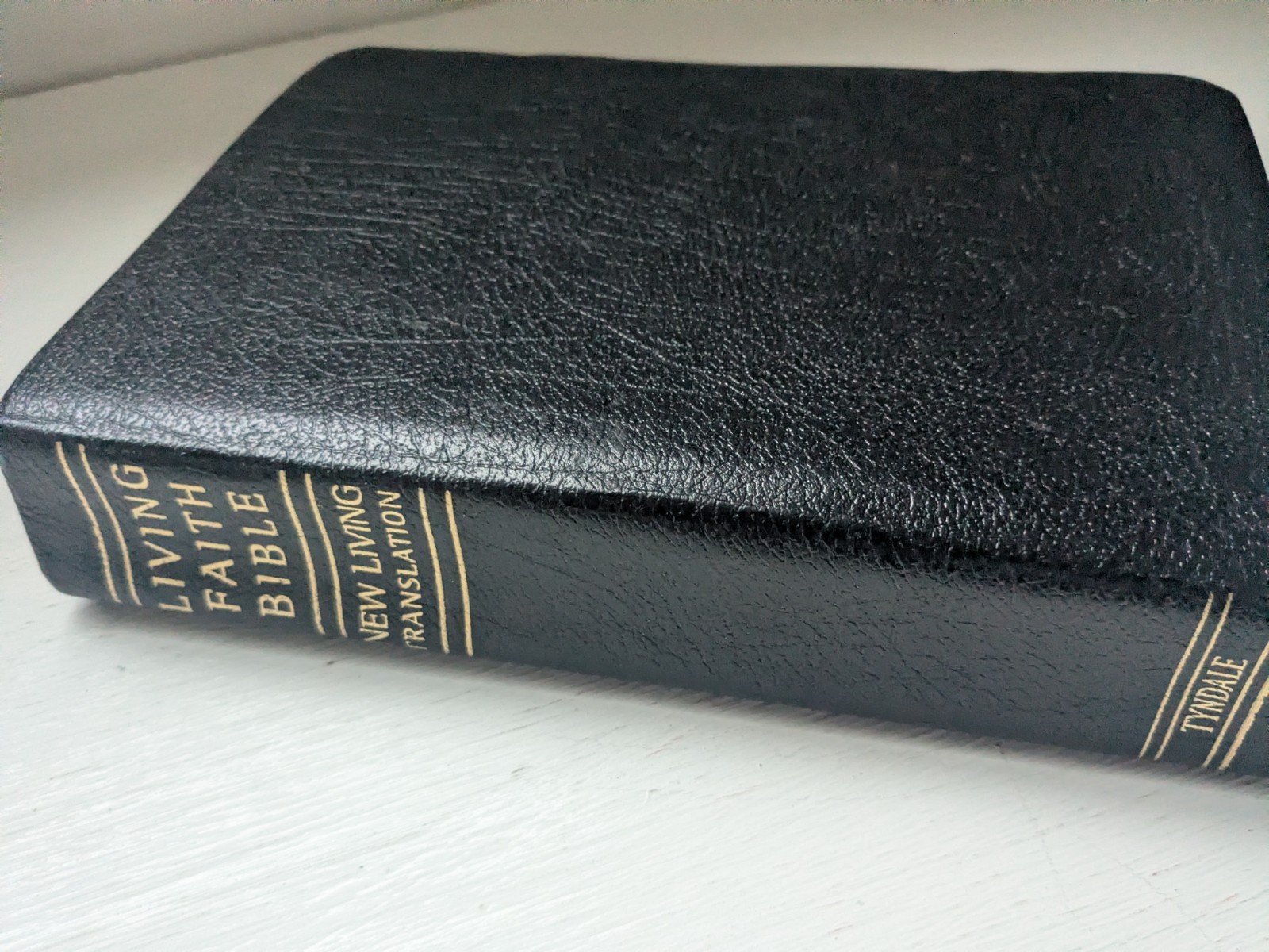 Living Faith Bible: NLT – Black Bonded Leather – New Living Translation