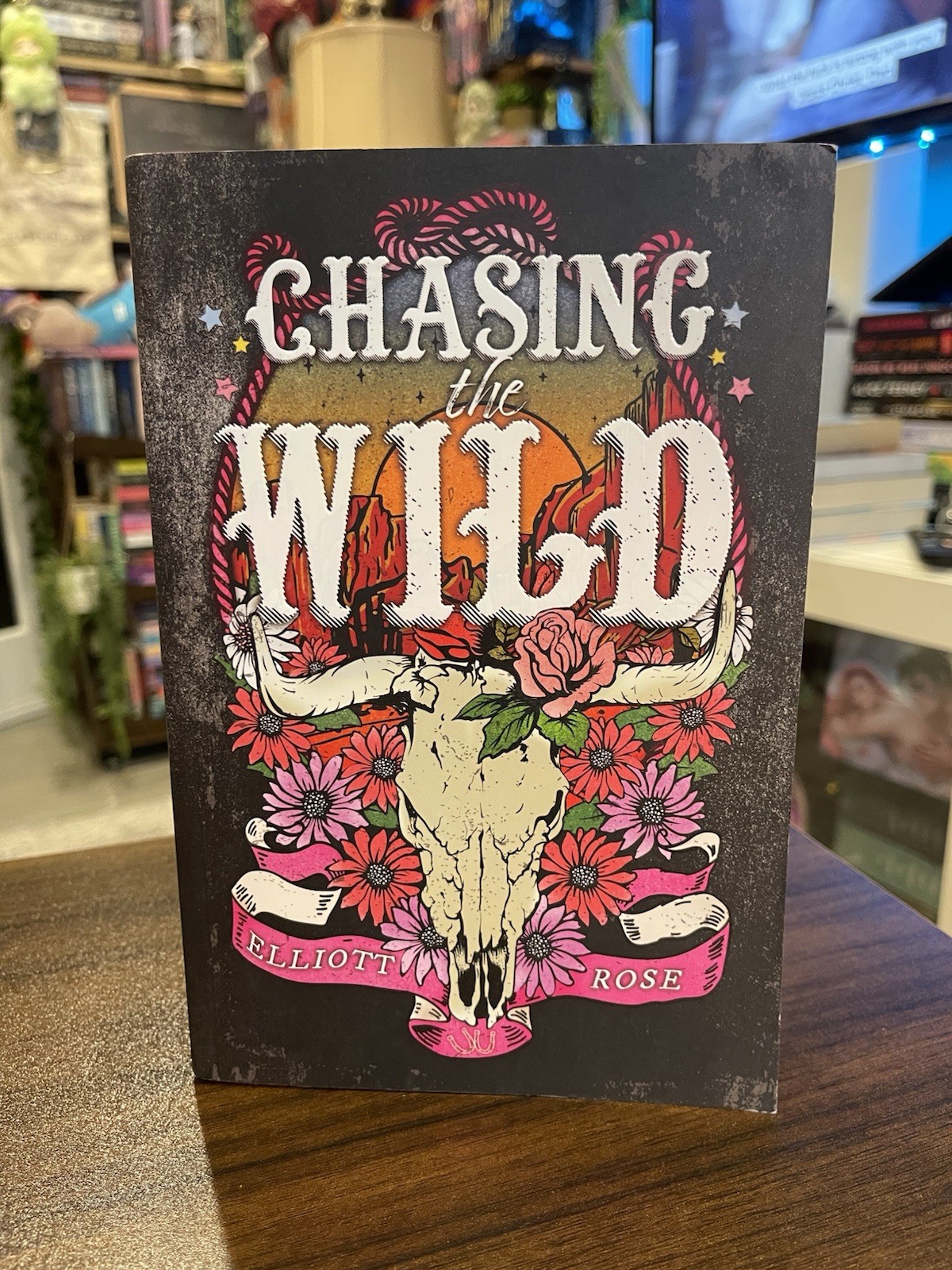 Elliott Rose Chasing the Wild Paperback Special Edition Romance Sprayed Edges
