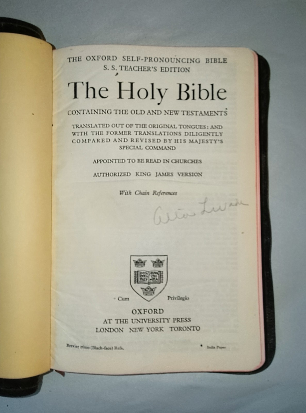 Oxford University Press Holy Bible KJV Self-Pronouncing Teacher’s HC Illus