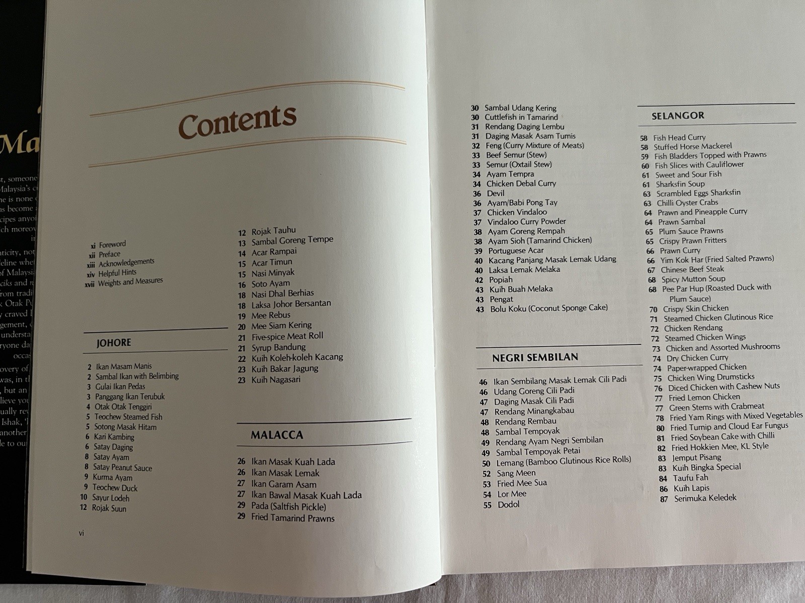 Rasa Malaysia – The Complete Malaysian Cookbook by Betty Yew