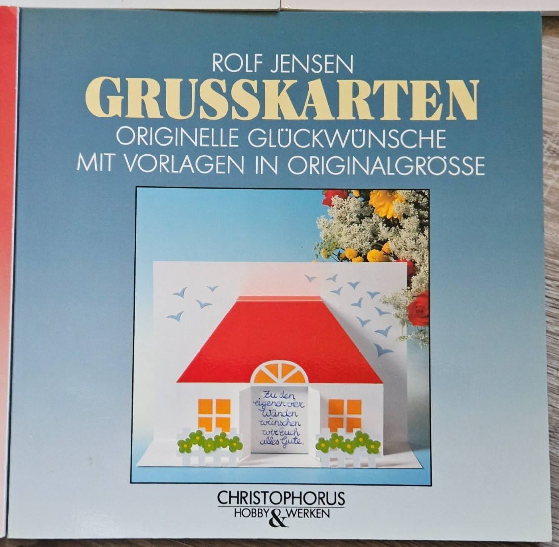 5 ’91-’93 Hobby & Werken Crafts Books w/ Patterns. Written in German Language.