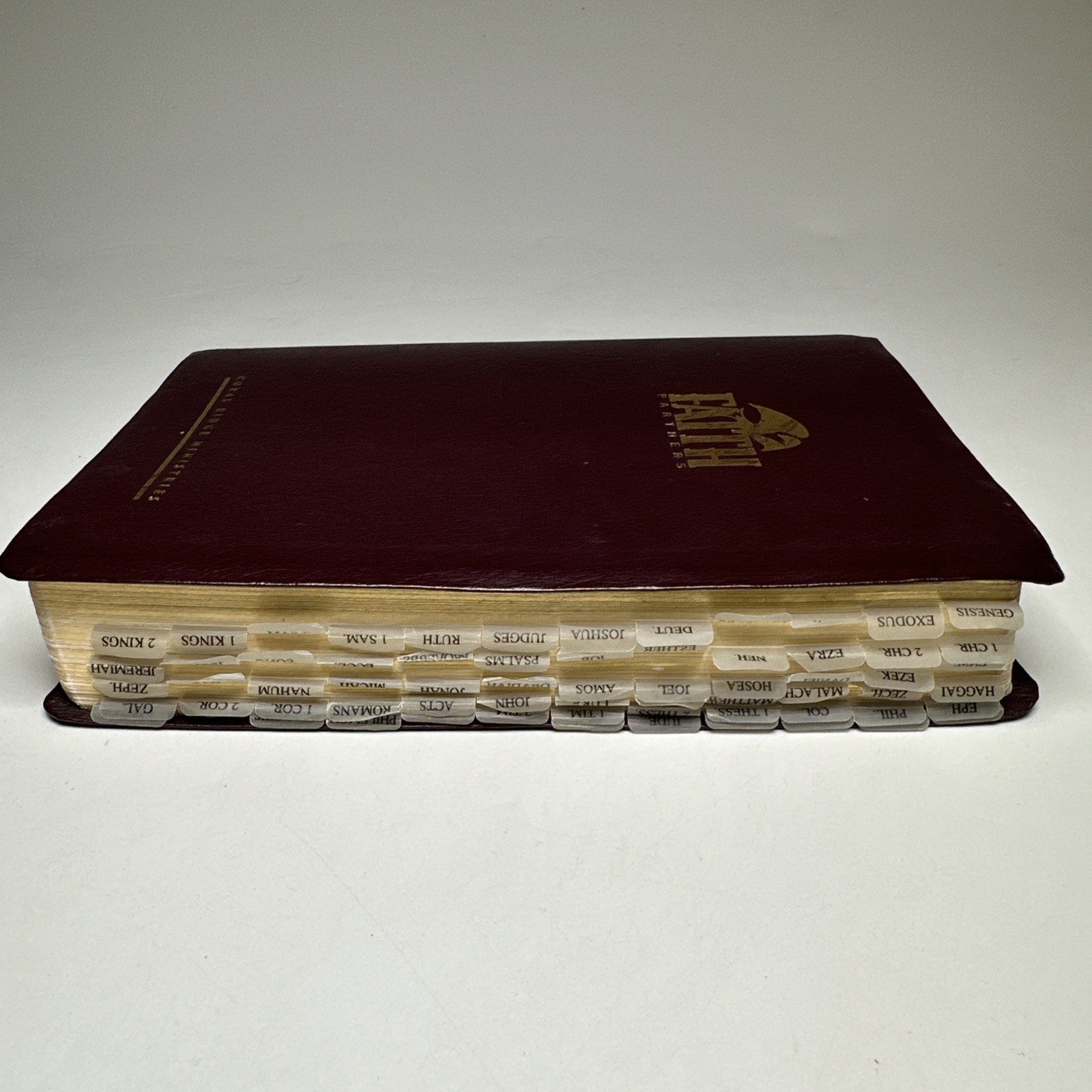 The New Open Bible NKJV Large Print Nelson New King James Bonded Leather