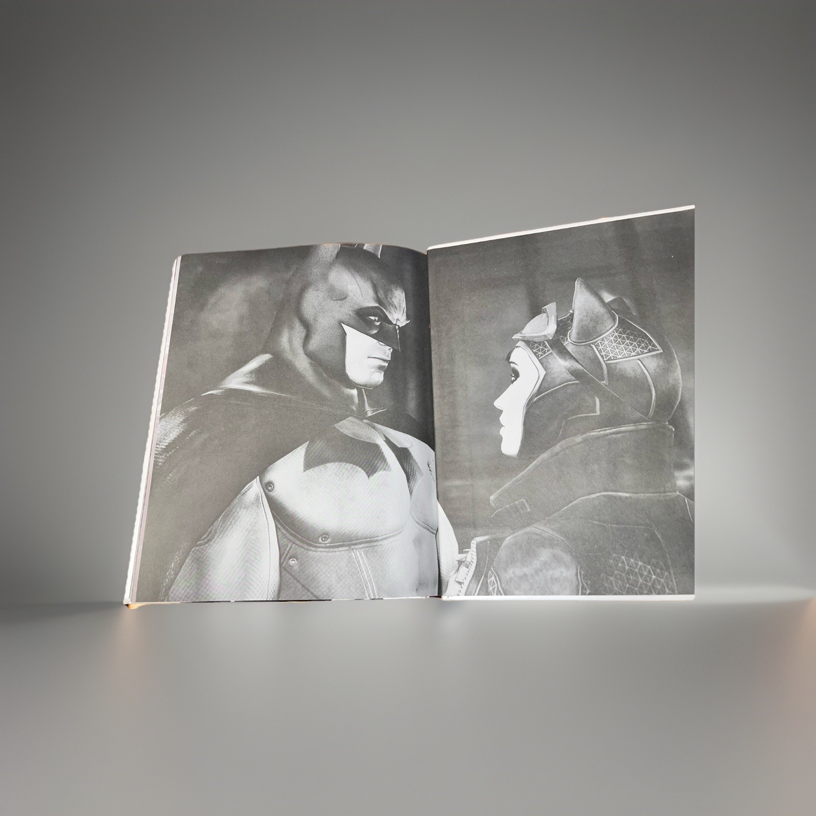 Batman: Arkham City Signature Series Guide by BradyGames