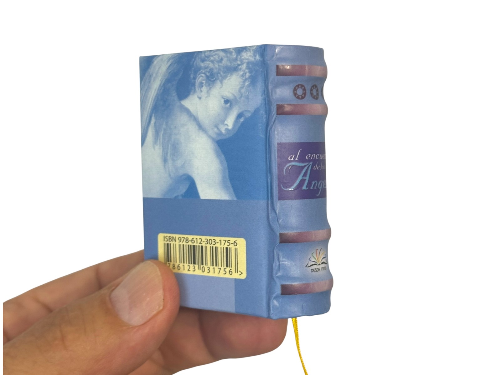 Al Encuentro de los Angeles mini book hardcover easy read 430 pages Spanish