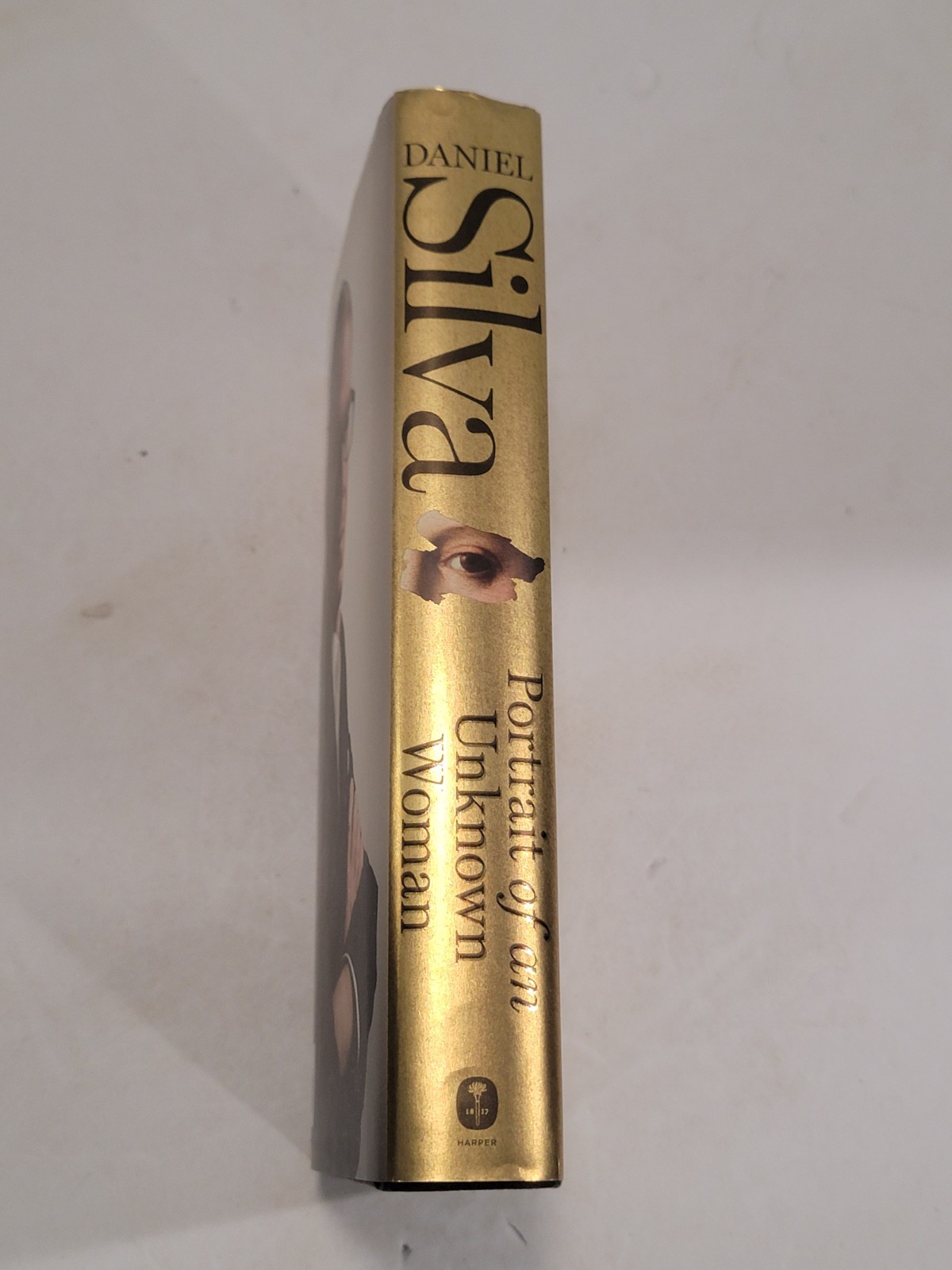 Portrait of an Unknown Woman: A Novel by Daniel Silva – Hardcover, 1st Edition