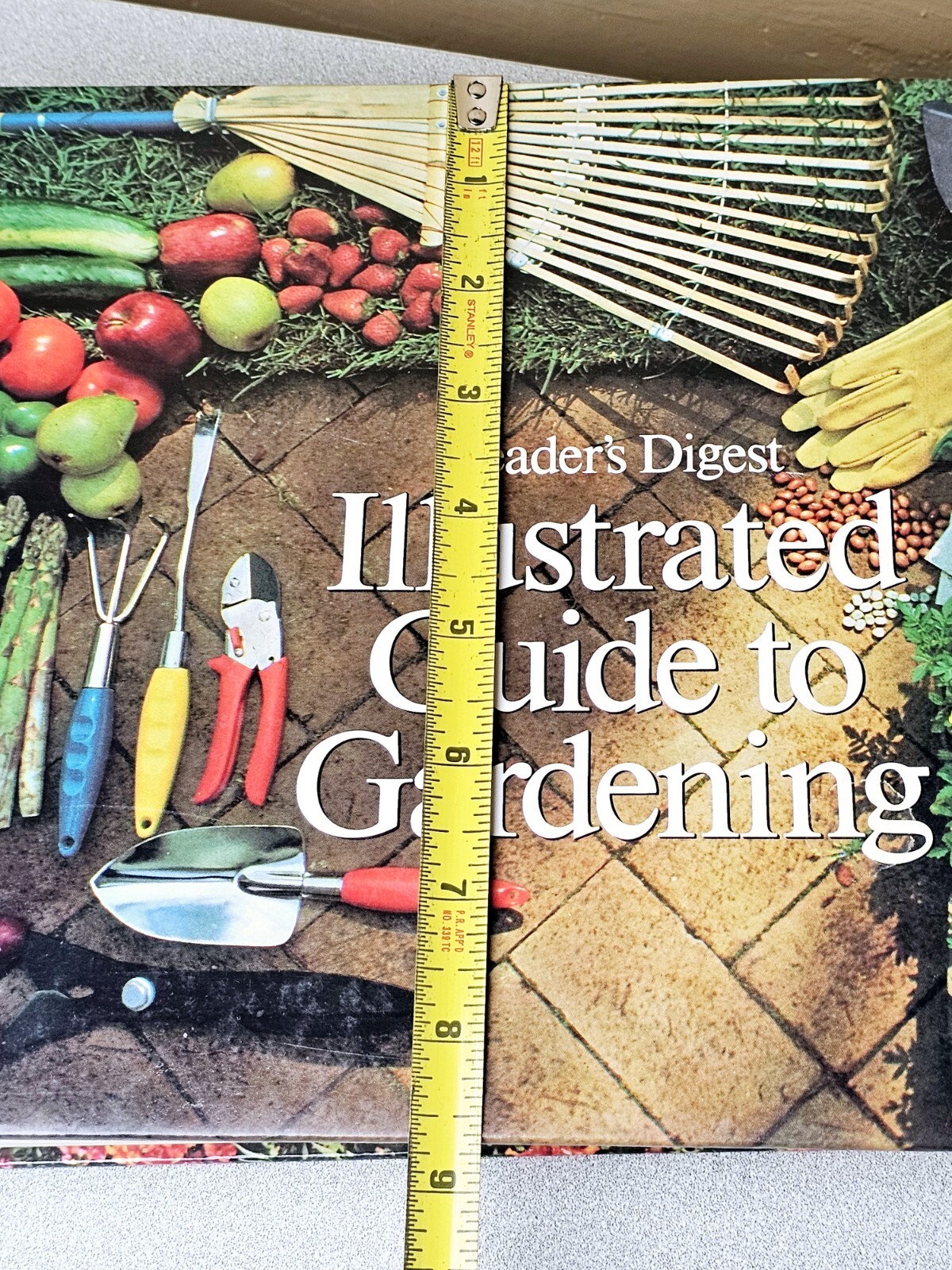 Reader’s Digest Illustrated Guide to Gardening Various 672 Pages Hardcover 1977
