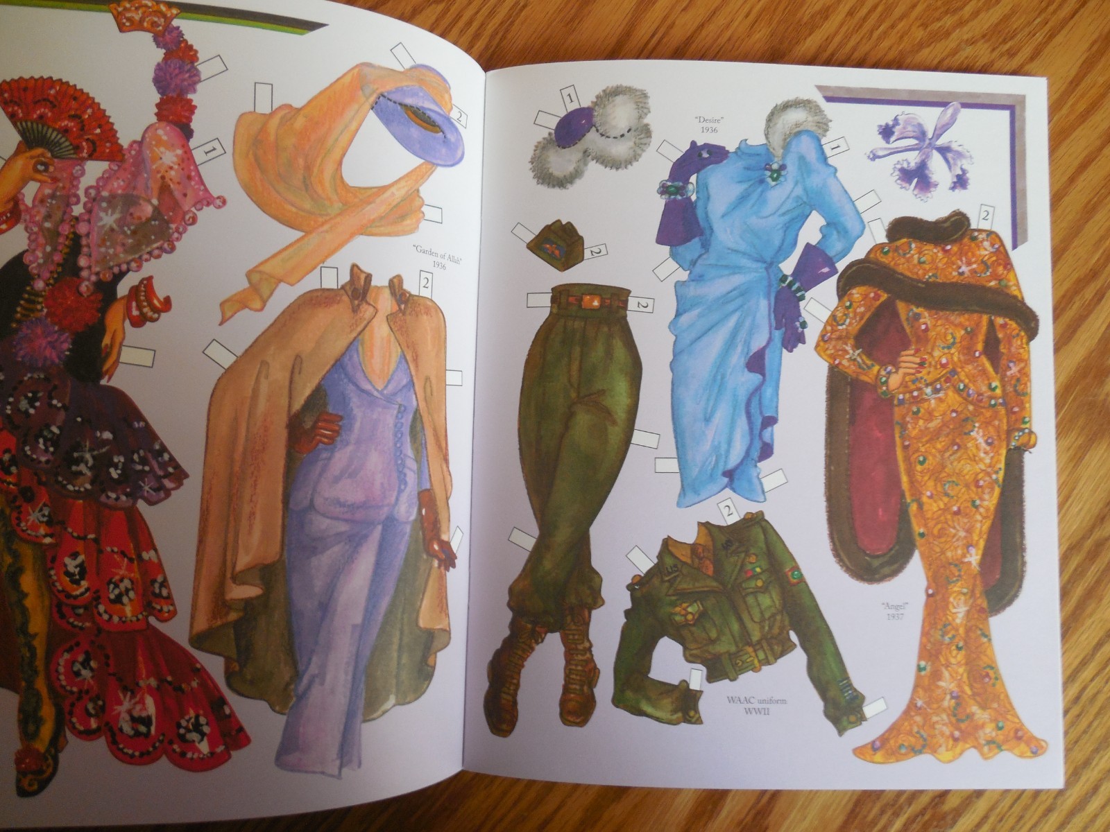 NEW 2009 Paper Studio Press David Wolfe “Marlene Dietrich” Paper Dolls Book