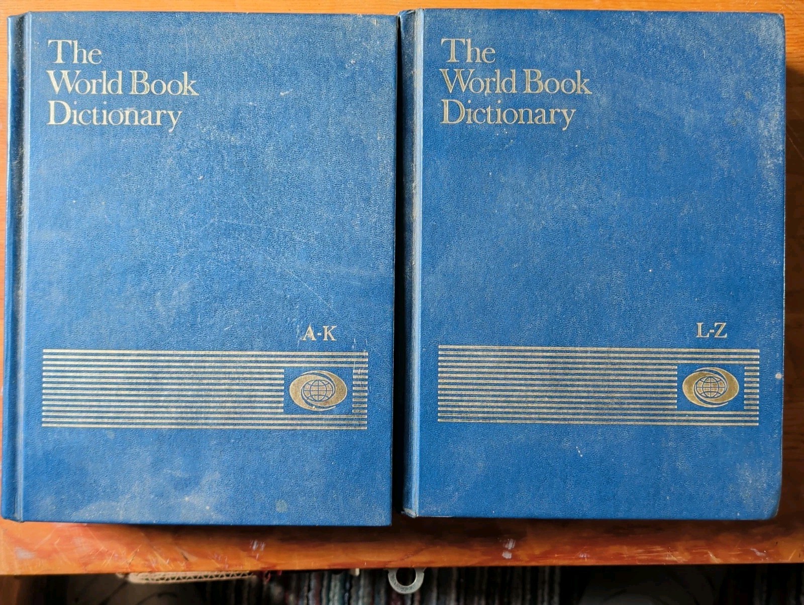 Set of 2 1986 Edition The World Book Dictionary Thorndike Barnhart A-Z