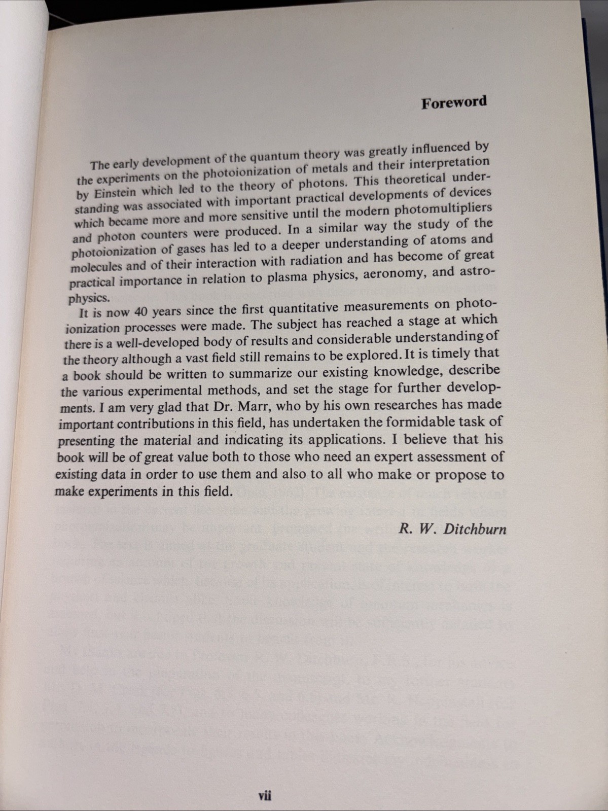 Wave Propagation and Group Velocity (Pure & Applied Physics)-Léon Brillouin-1962