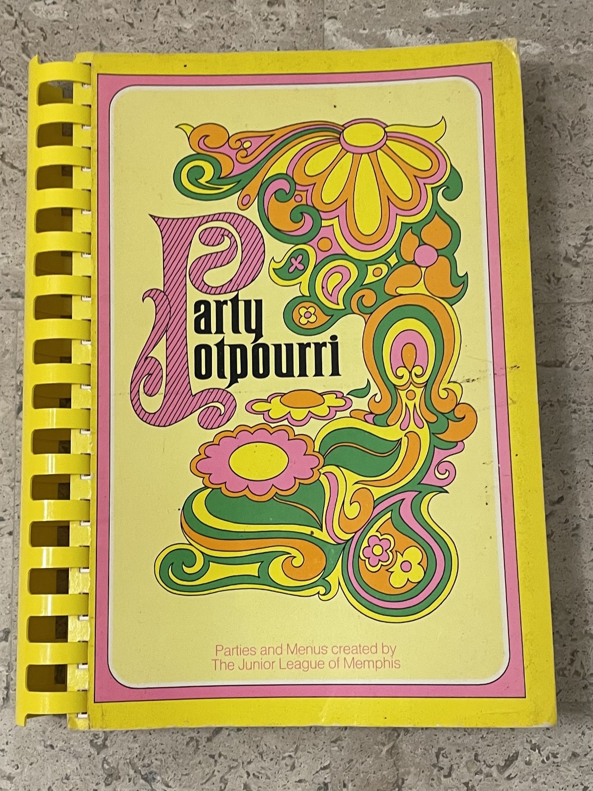 Party Potpourri Cookbook Junior League Memphis TN 1980 6th Edition Vtg