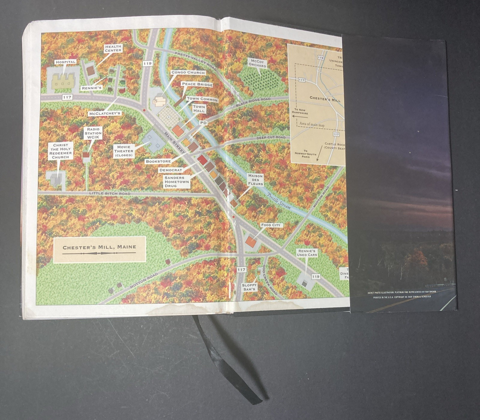LIMITED COLLECTOR’S EDITION HARDCOVER Under the Dome by Stephen King – SEE DESCR