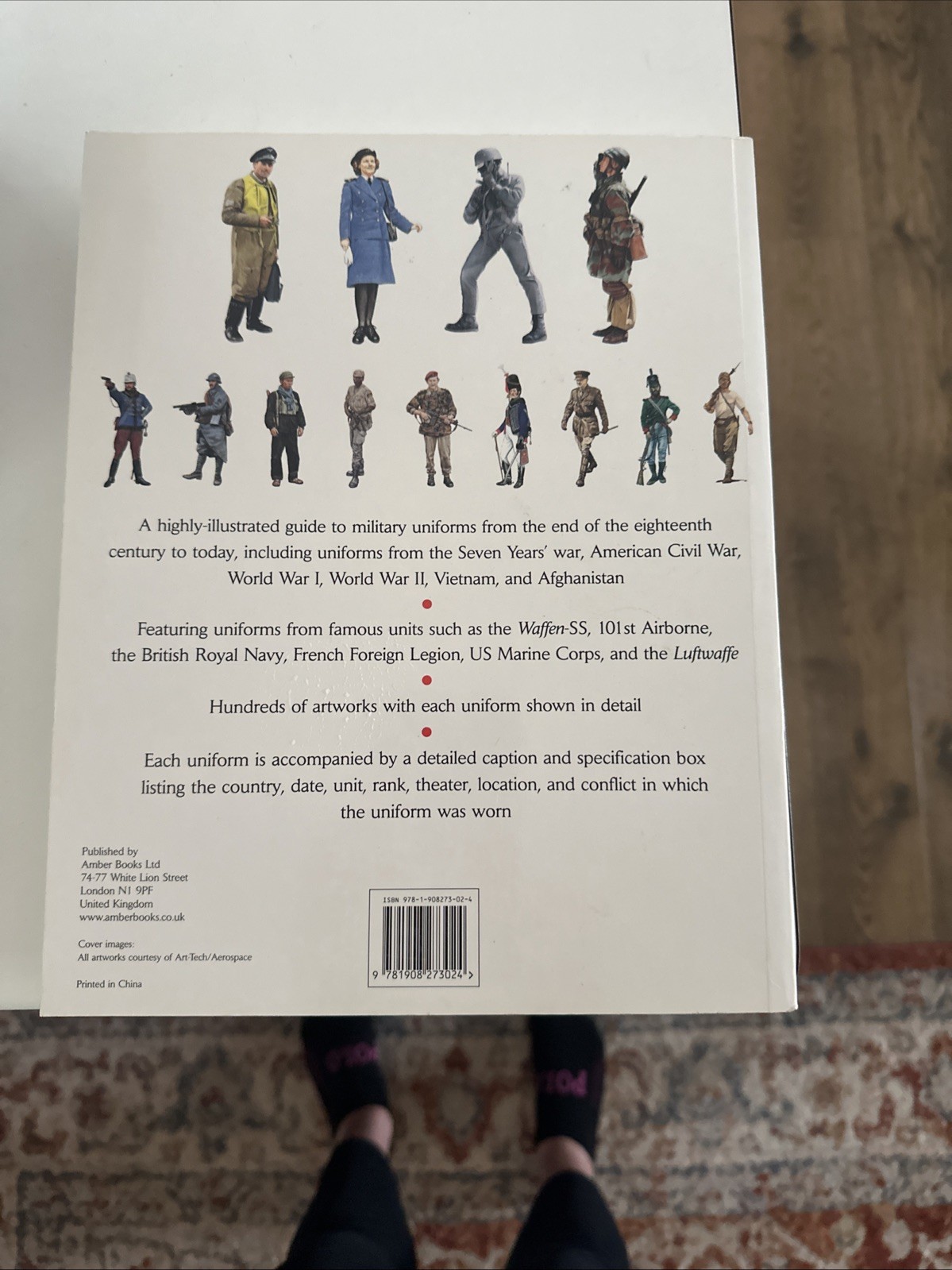Military Uniforms Visual Encyclopedia by Chris McNab (2011, Trade Paperback)