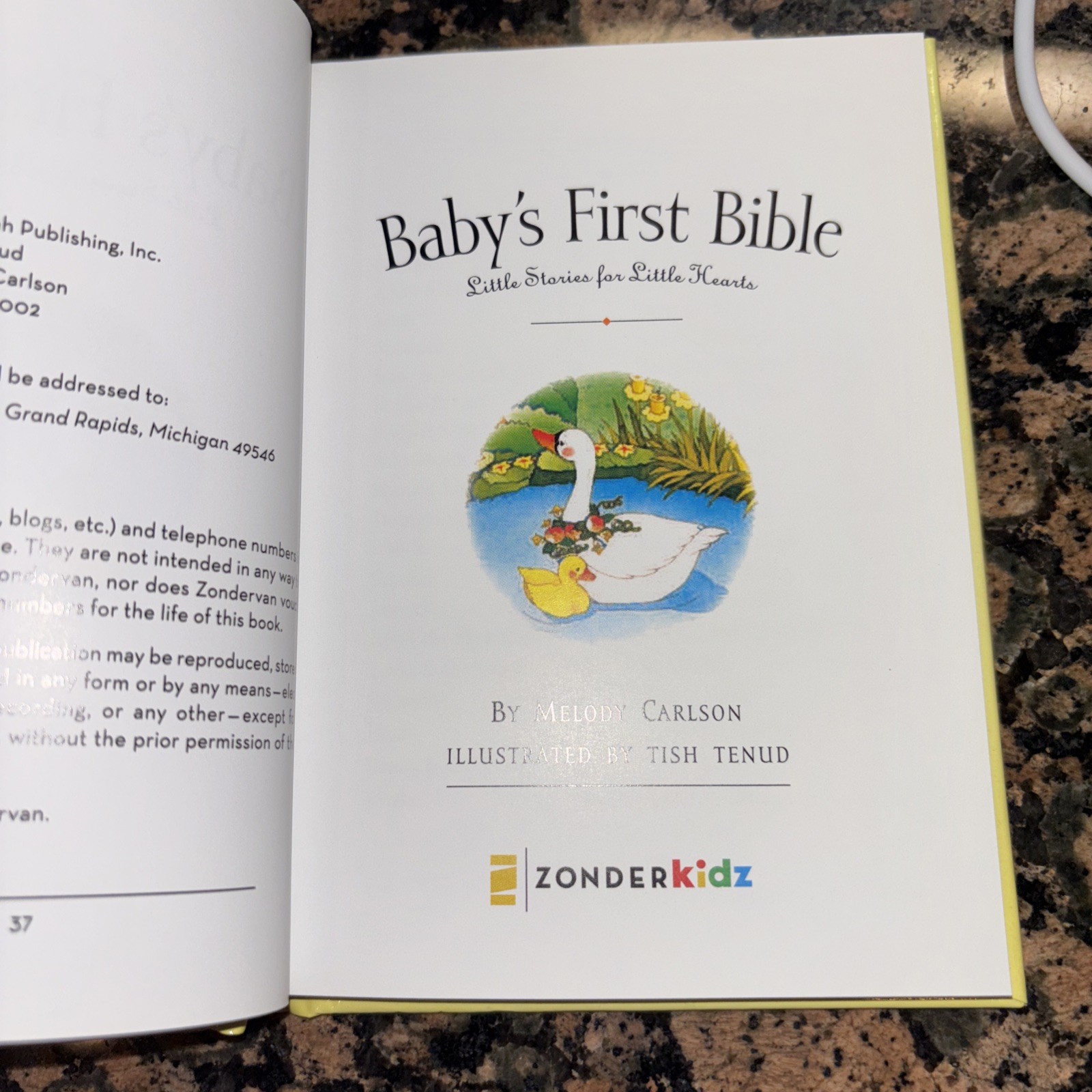 Baby’s First Bible: Little Stories for Little Hearts by Carlson, Melody New
