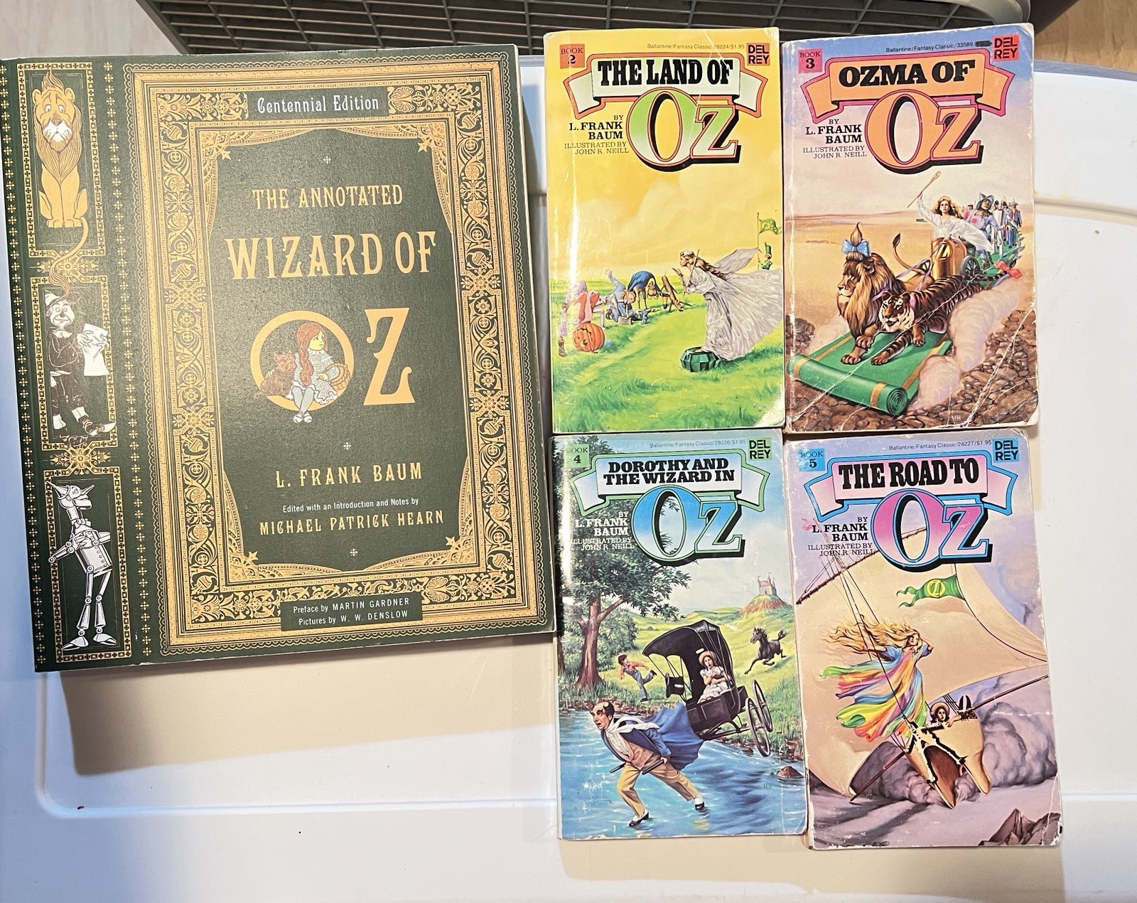 23 Wizard of Oz Books by L. Frank Baum, Paperback book lot, most by Del Rey.