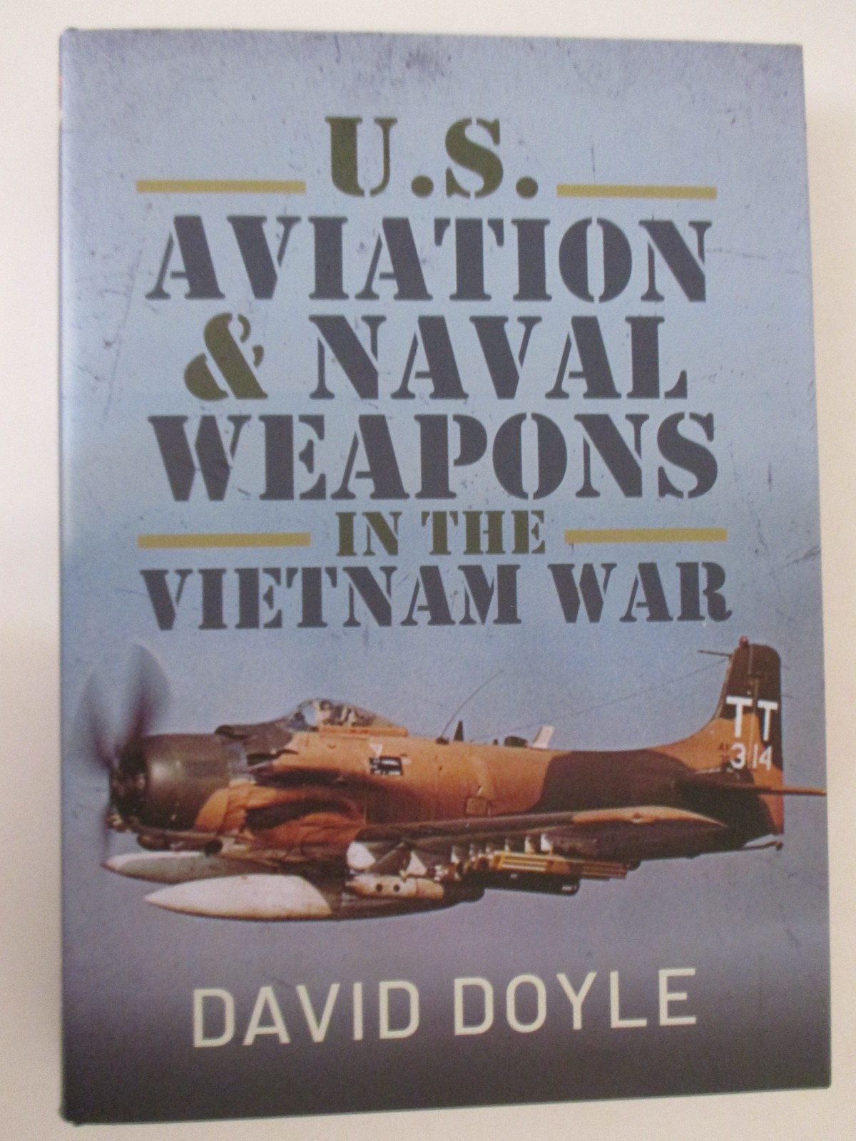 U. S. Aviation and Naval Warfare in the Vietnam War by David Doyle (2026,…