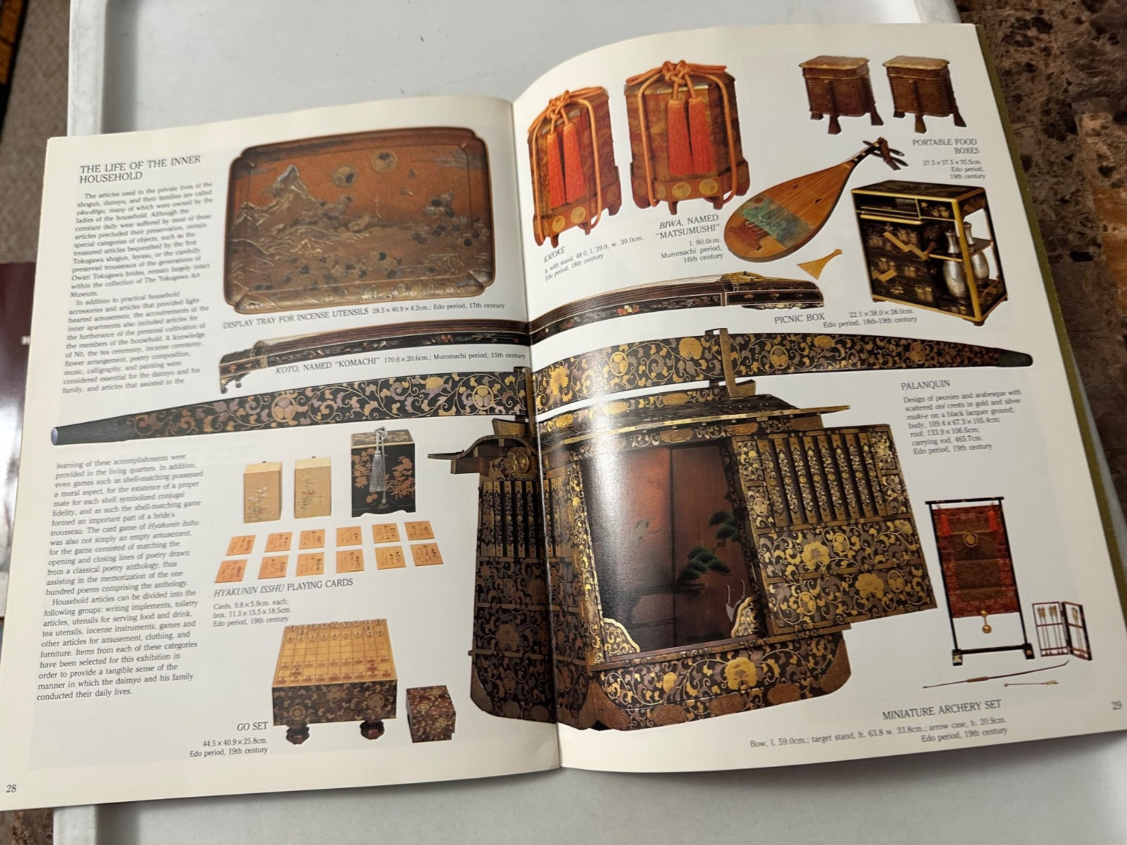 SHOGUN “The Shogun Age Exhibition” Softcover BOOK/Catalog – 1983!