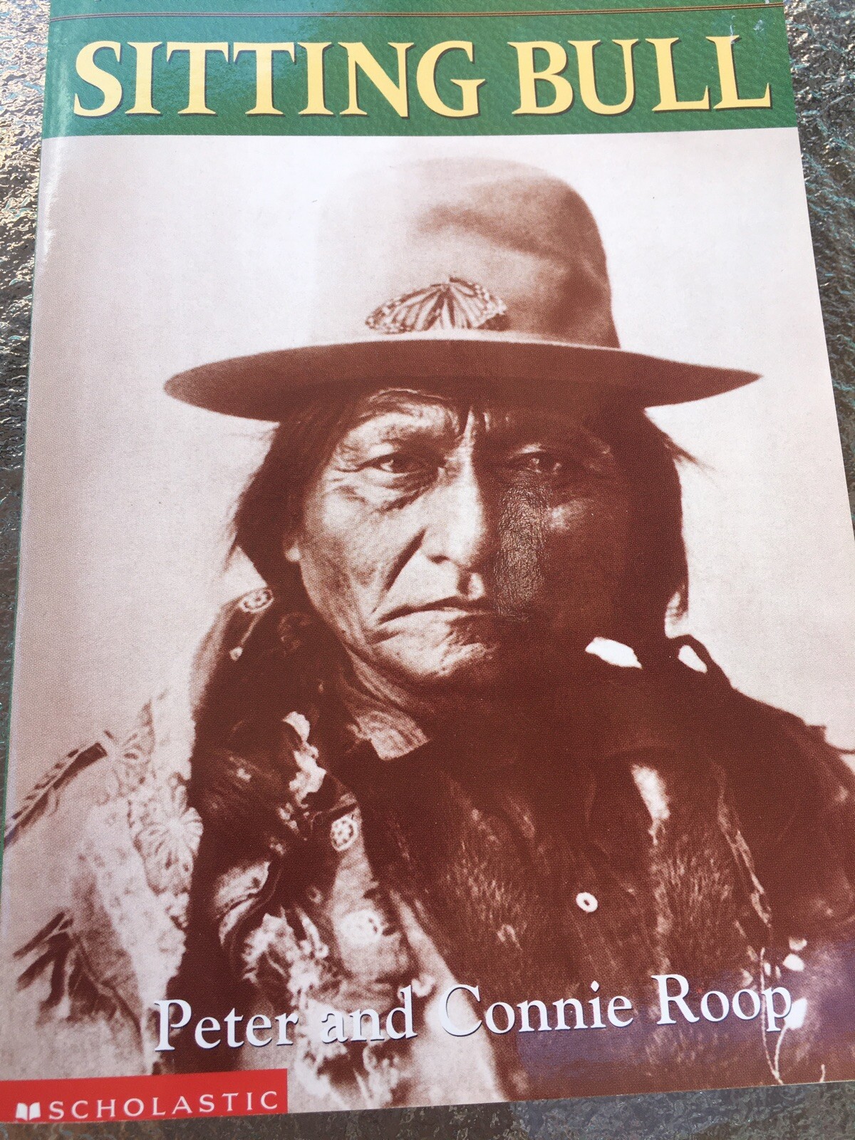 In Their Own Words Ser.: Sitting Bull by Peter Roop and Connie Roop (2002,…