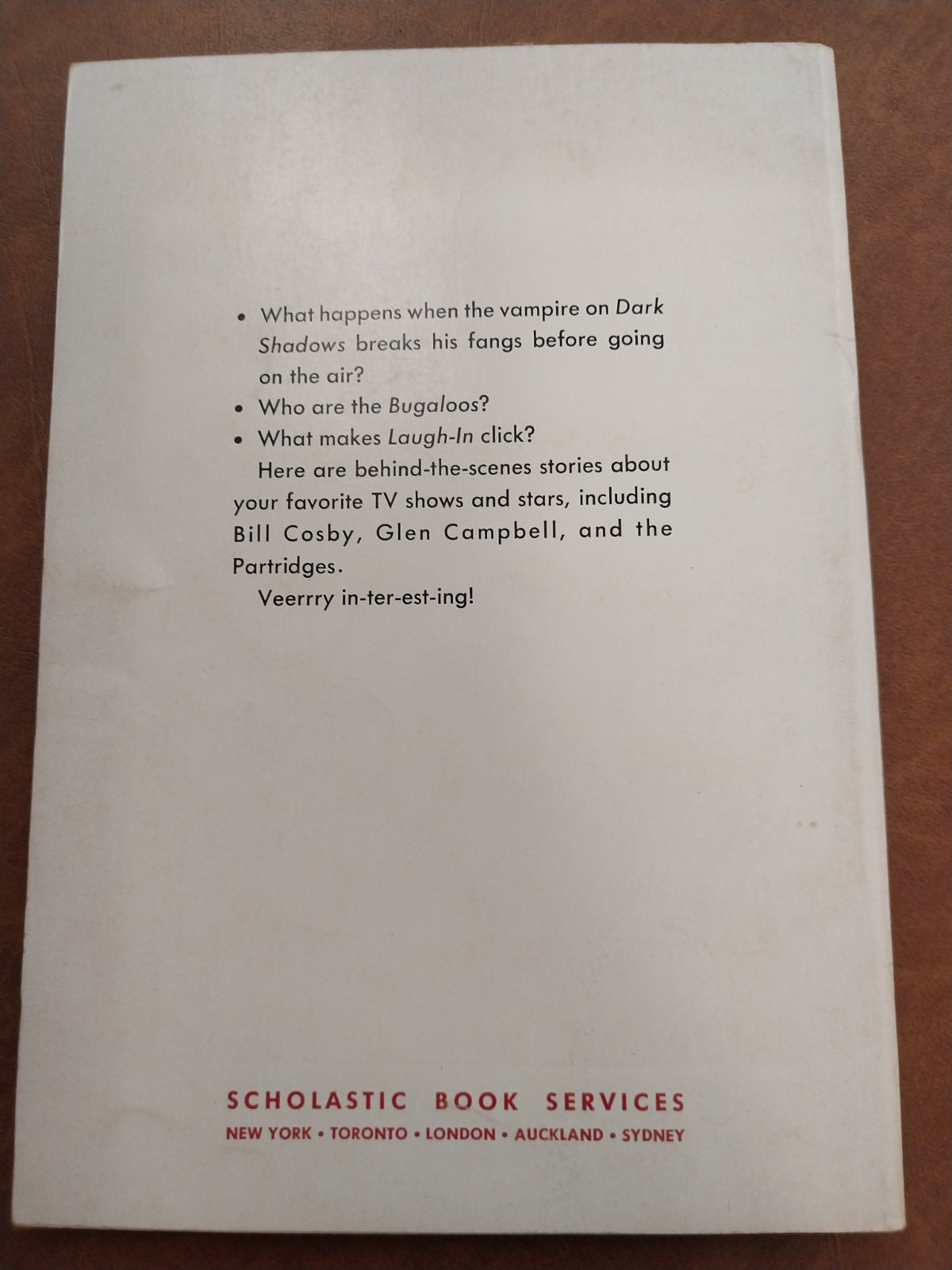 VTG 1971 “TV Favorites Book” By Linda Beech Printed By Scholastic Book Services