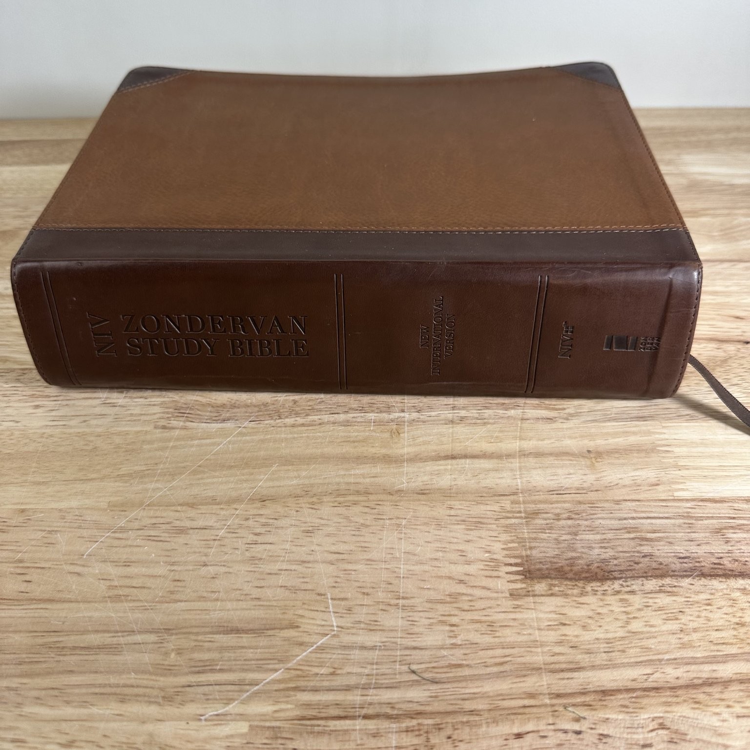 NIV Zondervan Study Bible D. A. Carson 2011 LeatherTouch Thumb Indexed Zondervan