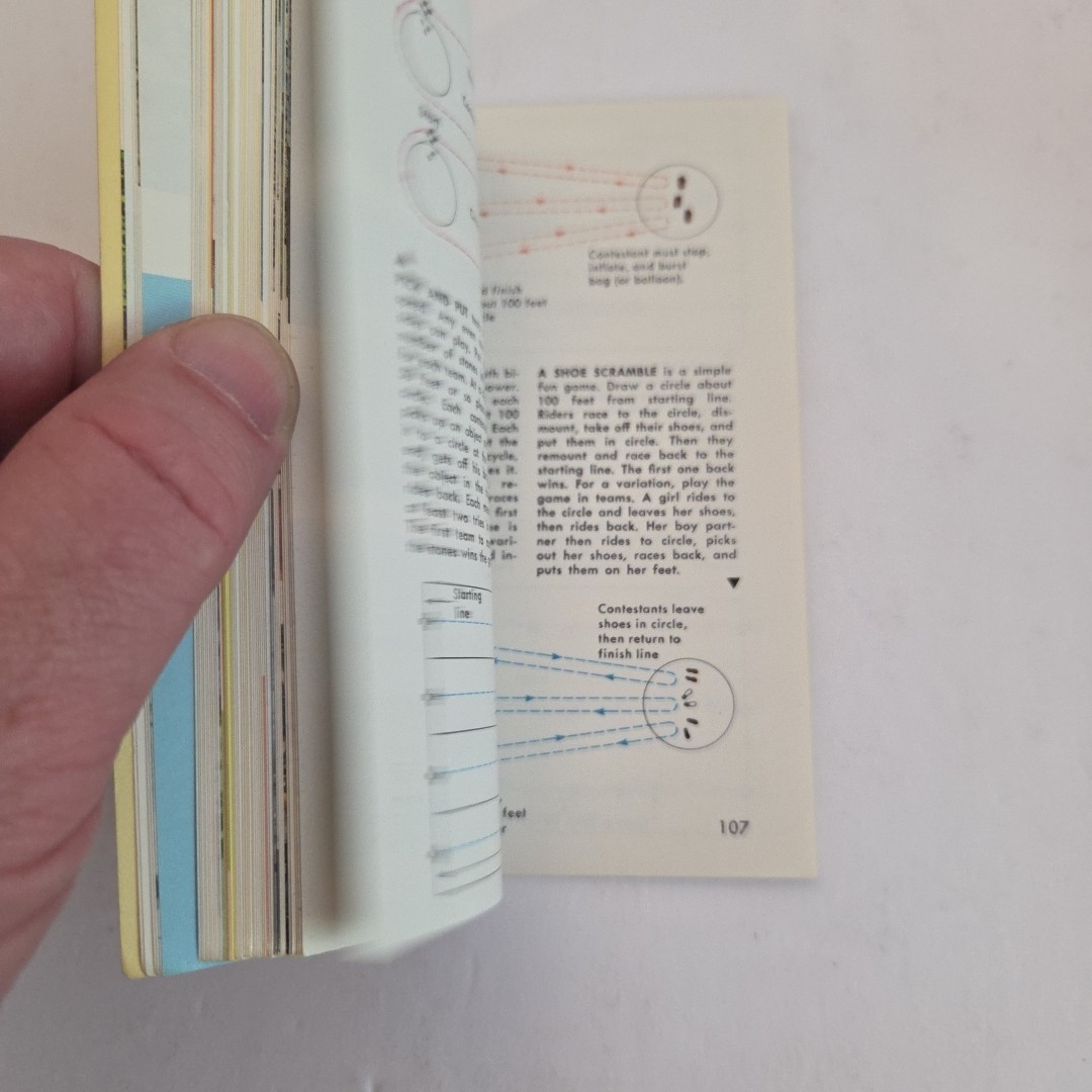 Bicycling: A Golden Guide Book PB ~1972 Small Golden Press 🚲 1st Print