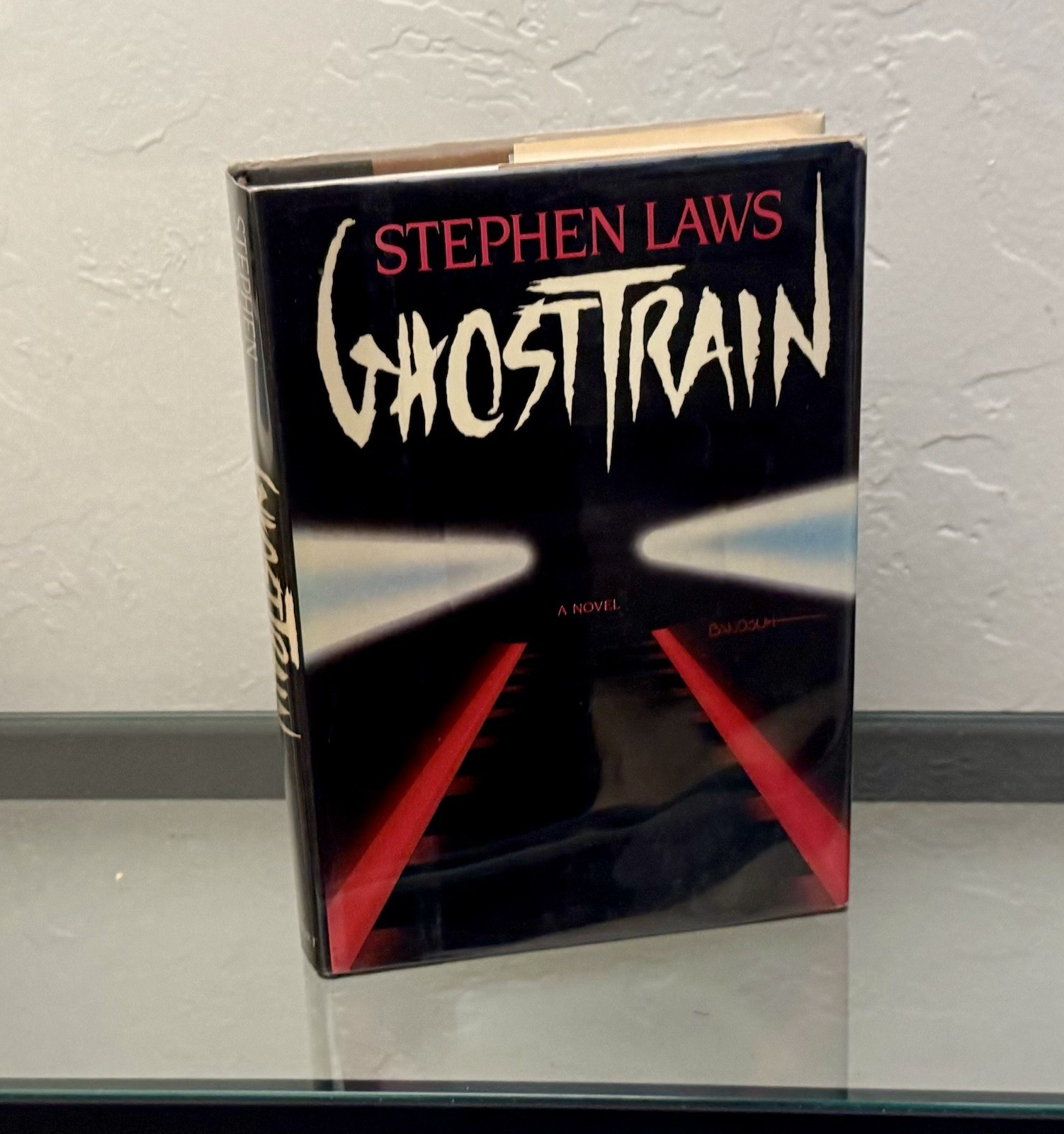 Ghost Train by Stephen Laws 1985 HC/DJ/1st Edition
