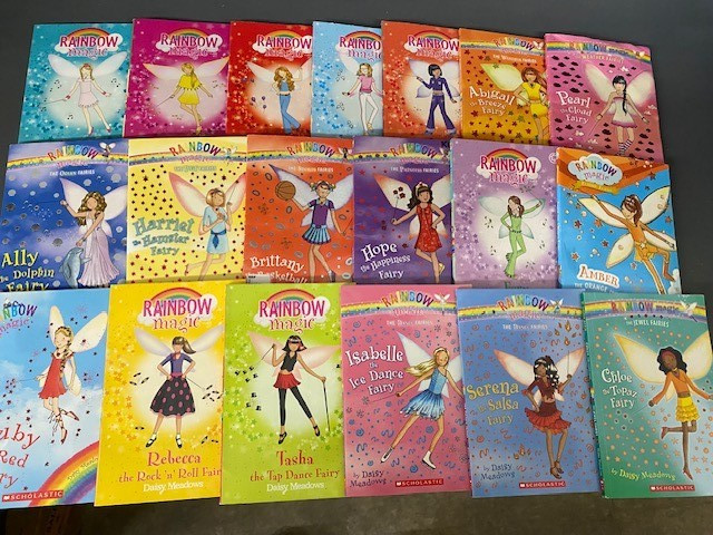 LOT OF 10 RAINBOW MAGIC FAIRIES Children’s Kids Chapters BOOKS RANDOM MIX -GOOD