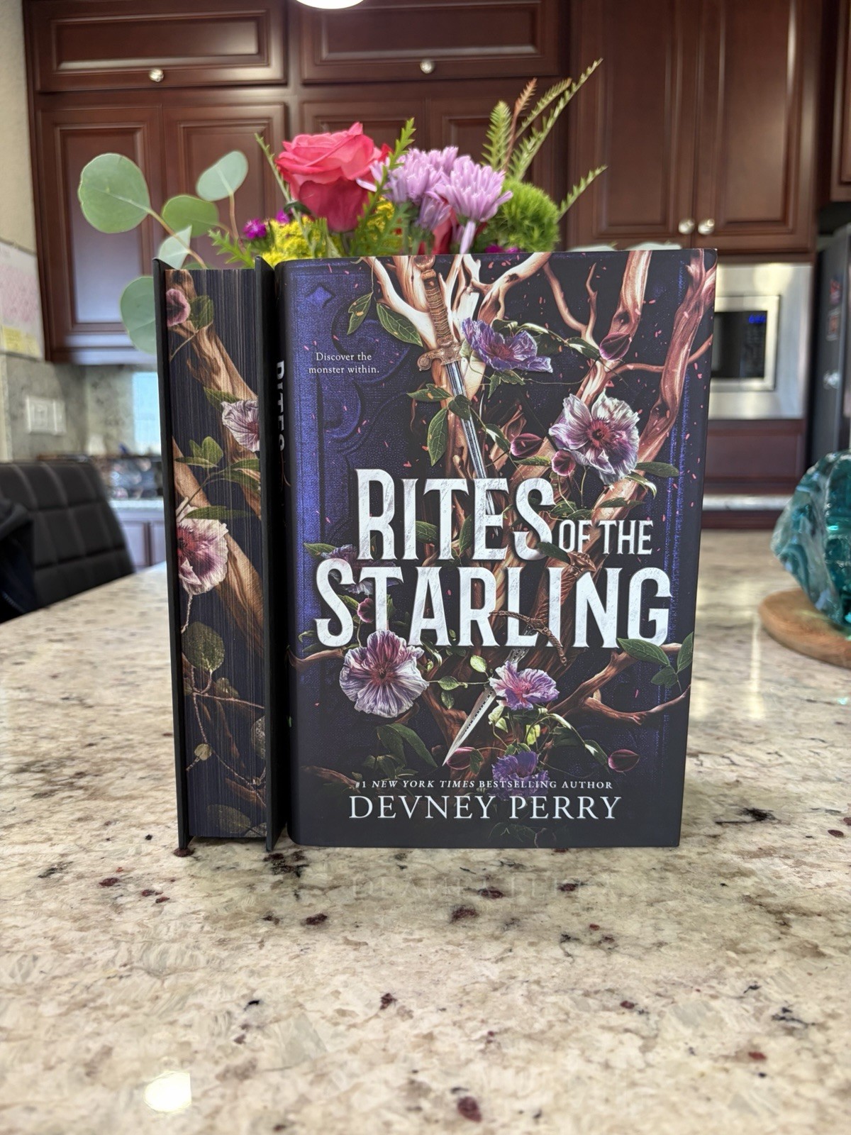 Rite of the Starling : Shield of Sparrows by Devney Perry (2026, Hardcover)