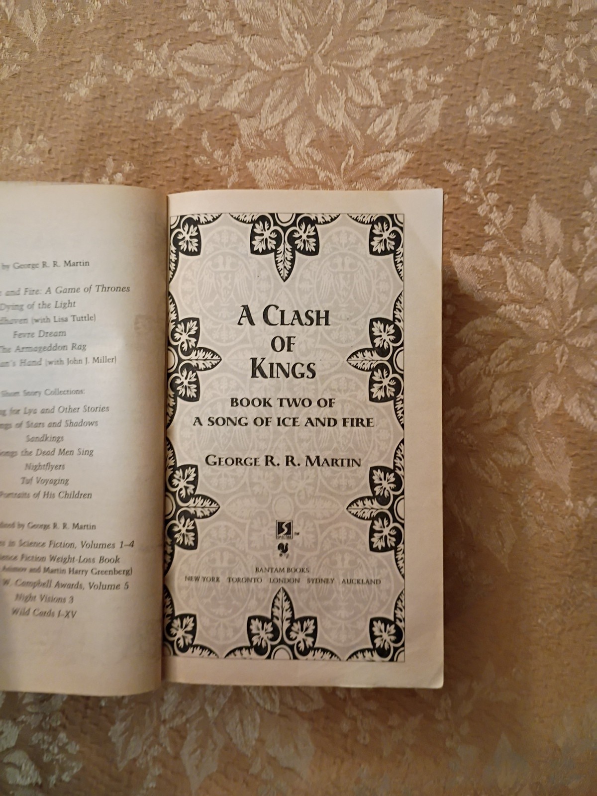 1999 A Clash Of Kings George R R Martin Bantam Spectra Paperback Fantasy Book