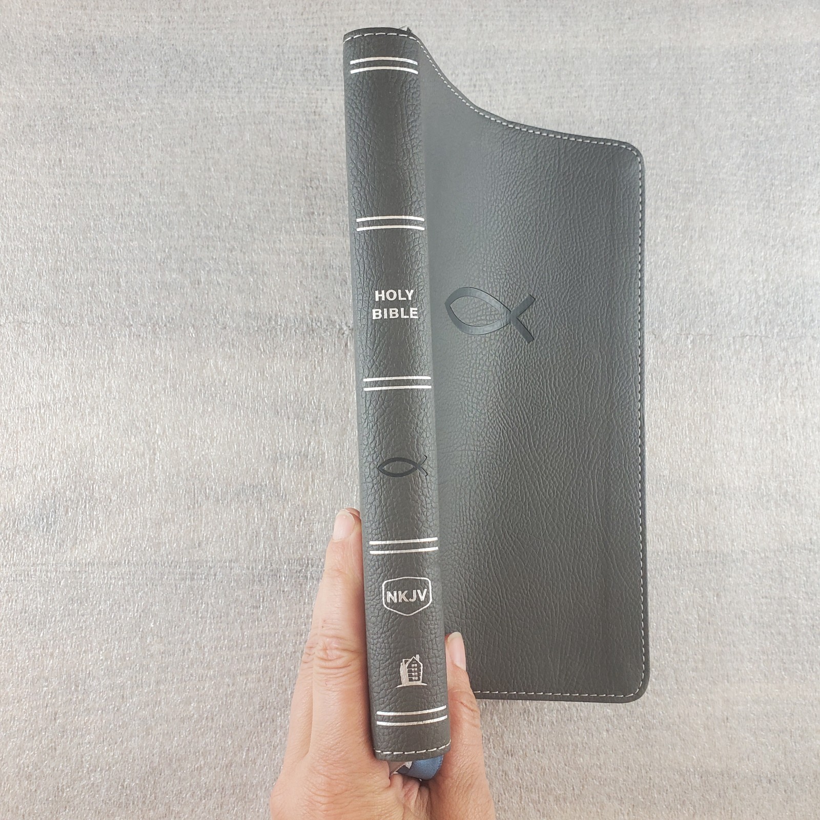 Holy Bible NKJV Thinline Soft Cover 2017 Thomas Nelson ~ Unused, Unmarked