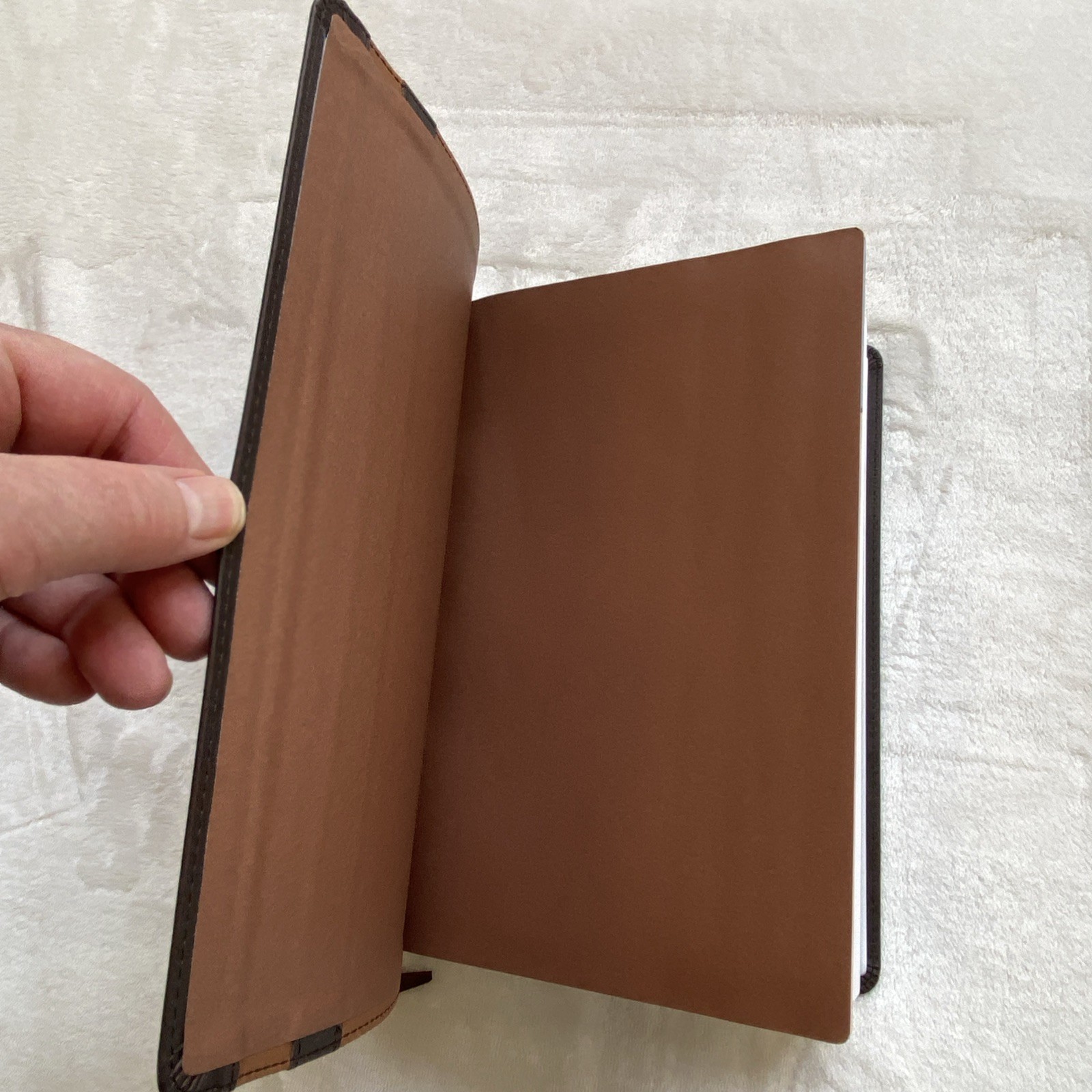 NIV Student Bible Leathersoft Cover Lay Flat Maps Yancey Stafford Reading Plans