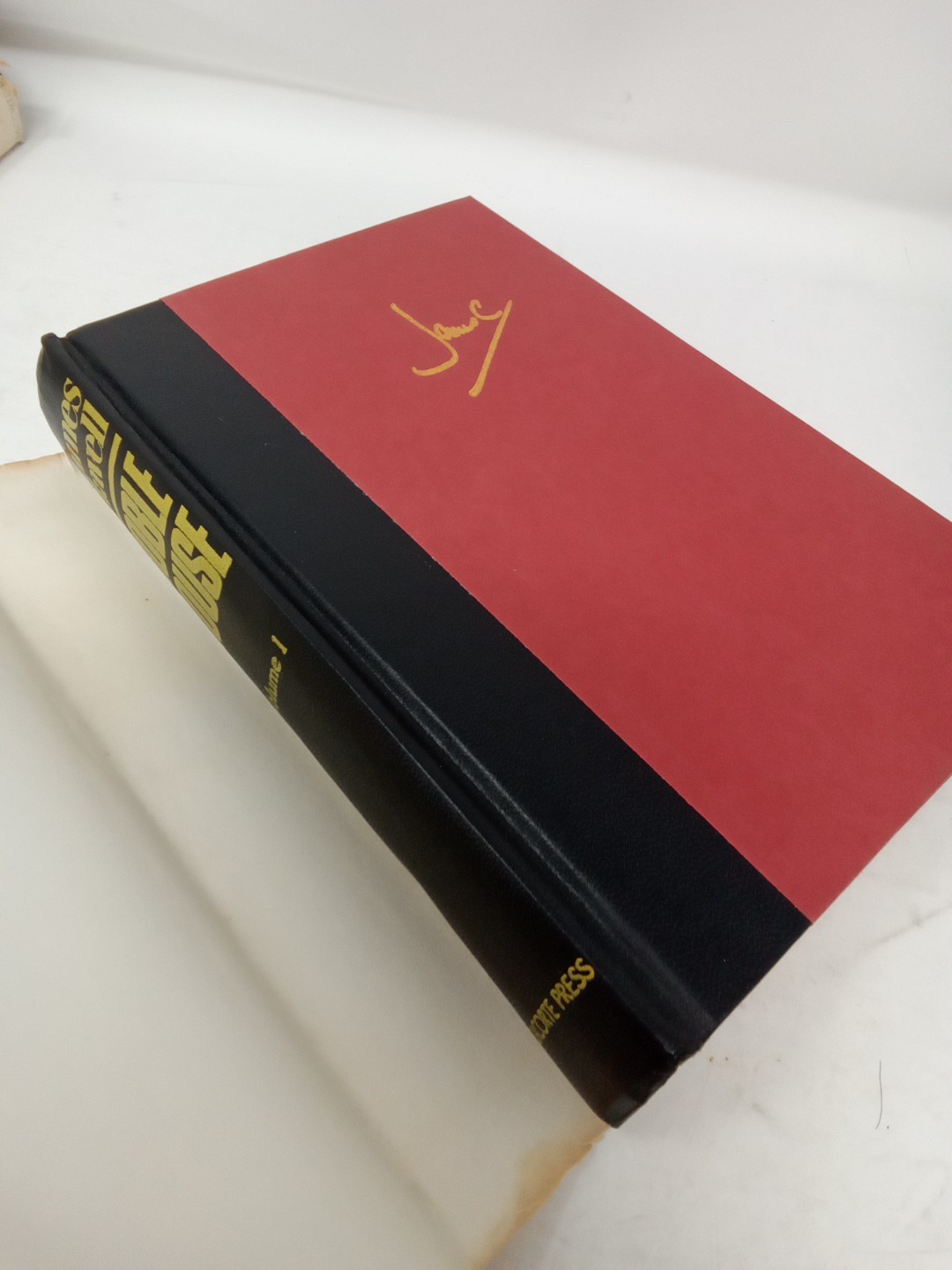 James Clavell Shogun 2 Noble House Hardcover Book Club Edition Volume 1 & 2 Lot