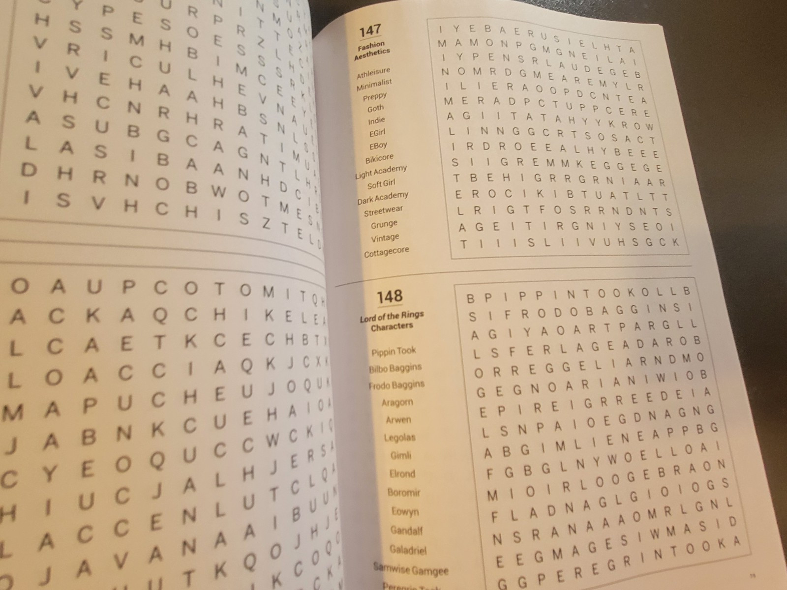 Word Search-Games To Challenge & Soothe – LA Times Special Edition – 162 Puzzles