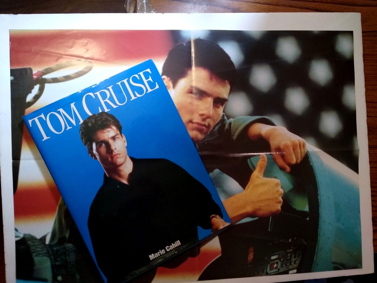 TOM CRUISE | Illustrated Biography and Filmography Book With Poster VINTAGE