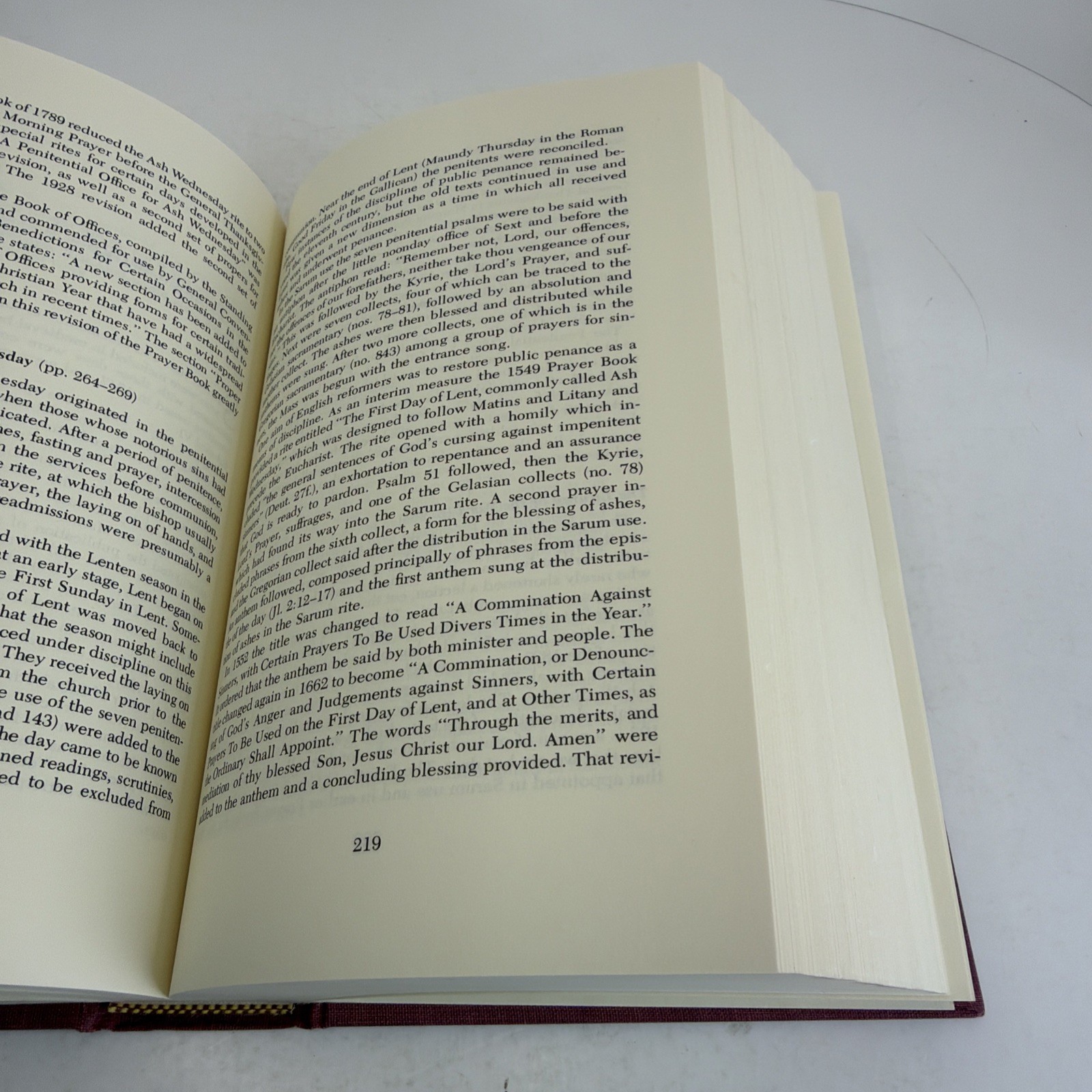Commentary on the American Prayer Book 1979 HCDJ by Marion J. Hatchett