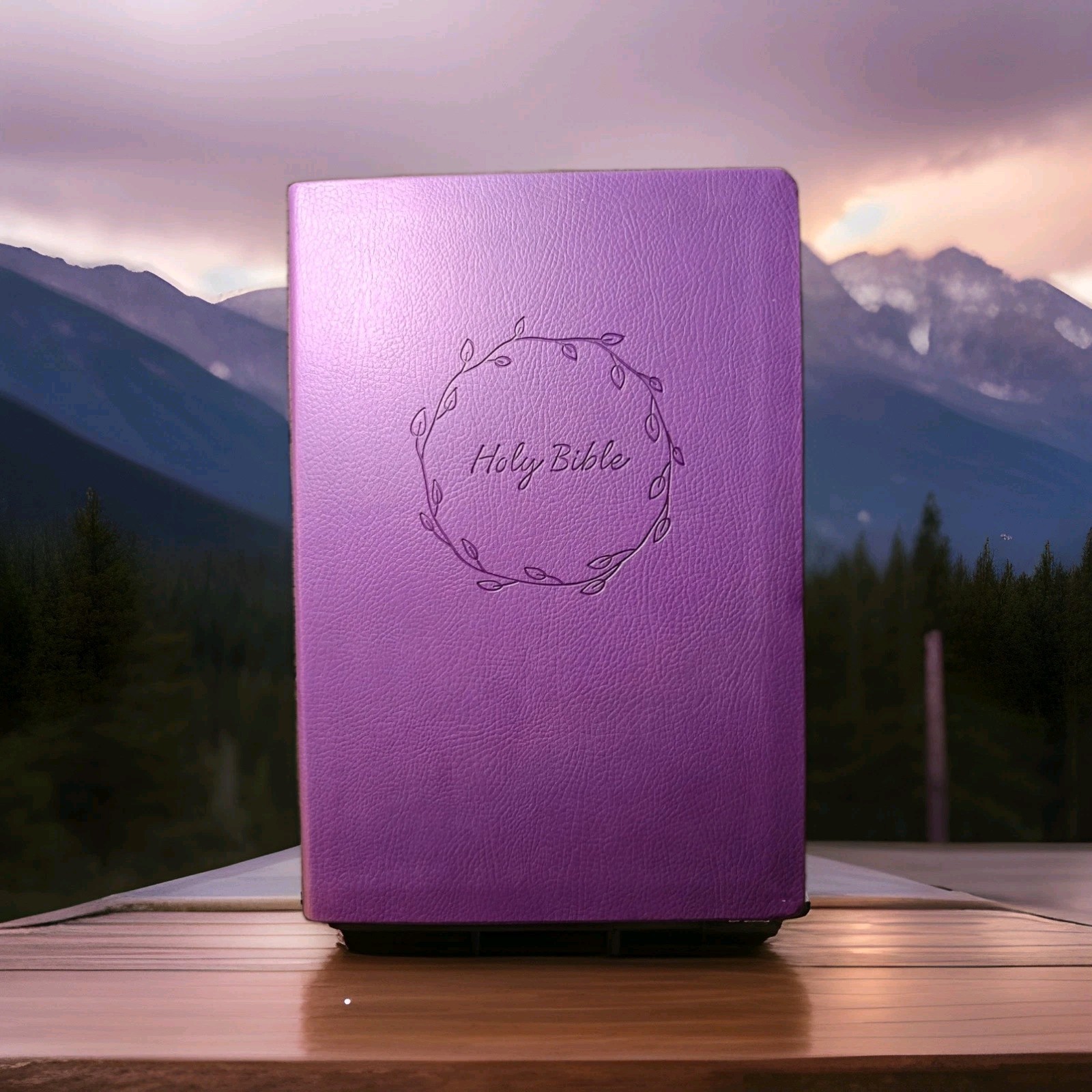 NKJV Value Thinline Bible Red Letter Edition, Large Print, Purple, Thomas Nelson