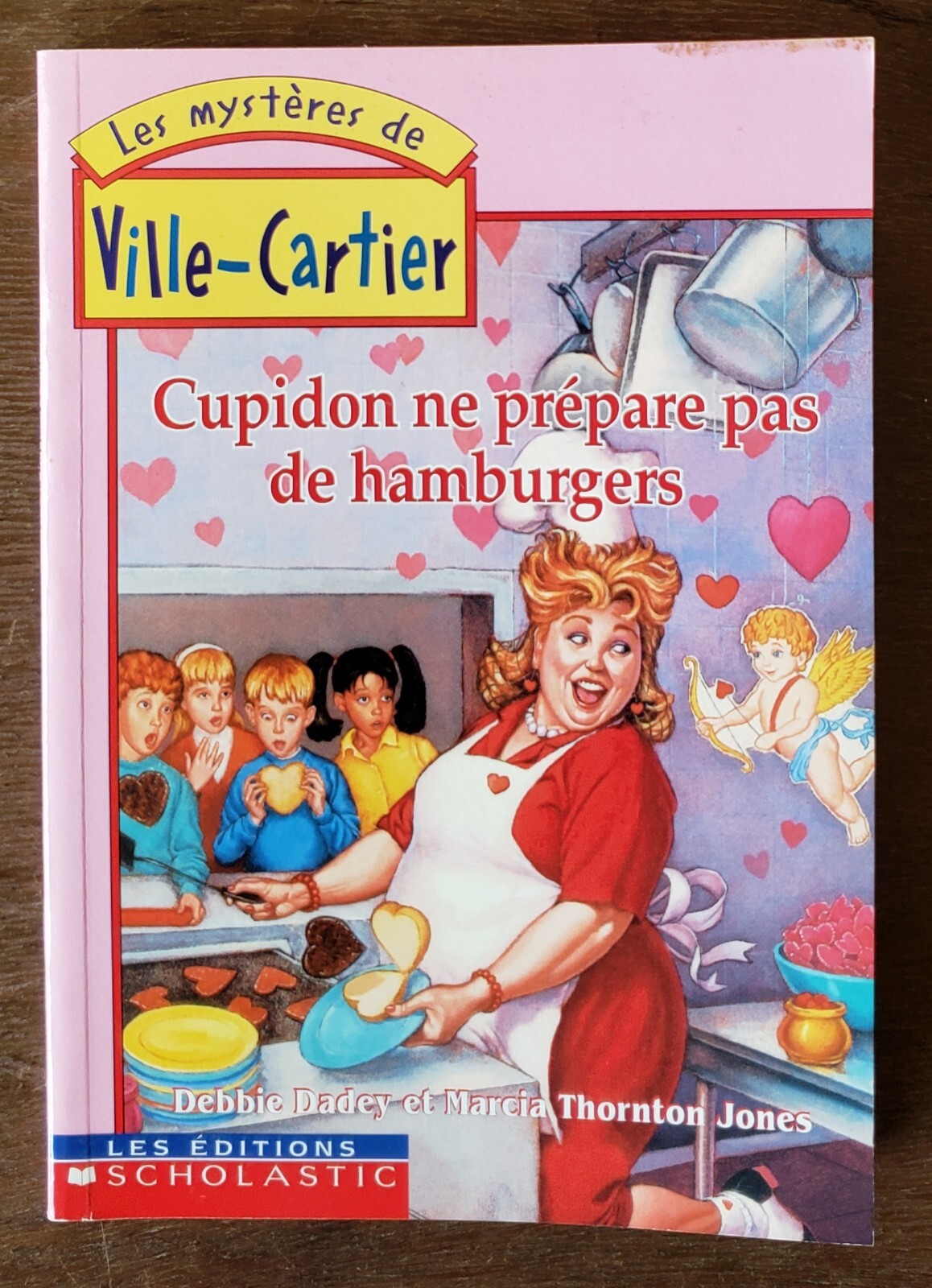 Les mysteres de Ville-Cartier by Debbie Dadey 74 pgs Canada 2000 Scholastic