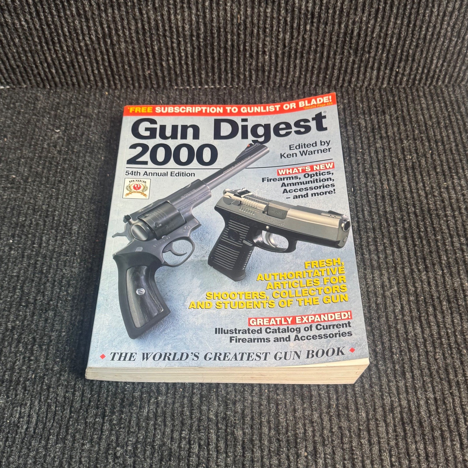Gun Digest 2000 Ken Warner 2000 54th Annual Edition Firearms Catalog Guide