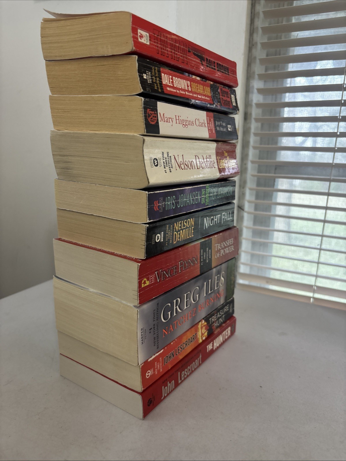 Lot of 10 – Mystery and Thrillers – Mixed Authors – FREE SHIPPING