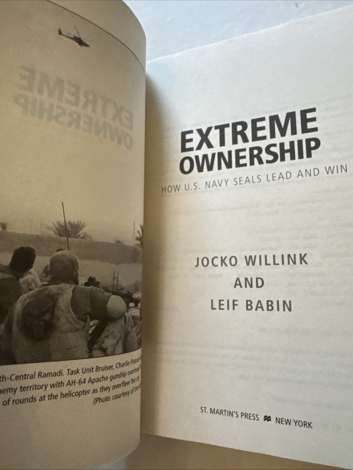 Extreme Ownership : How U. S. Navy SEALs Lead and Win (New Edition) by Leif…