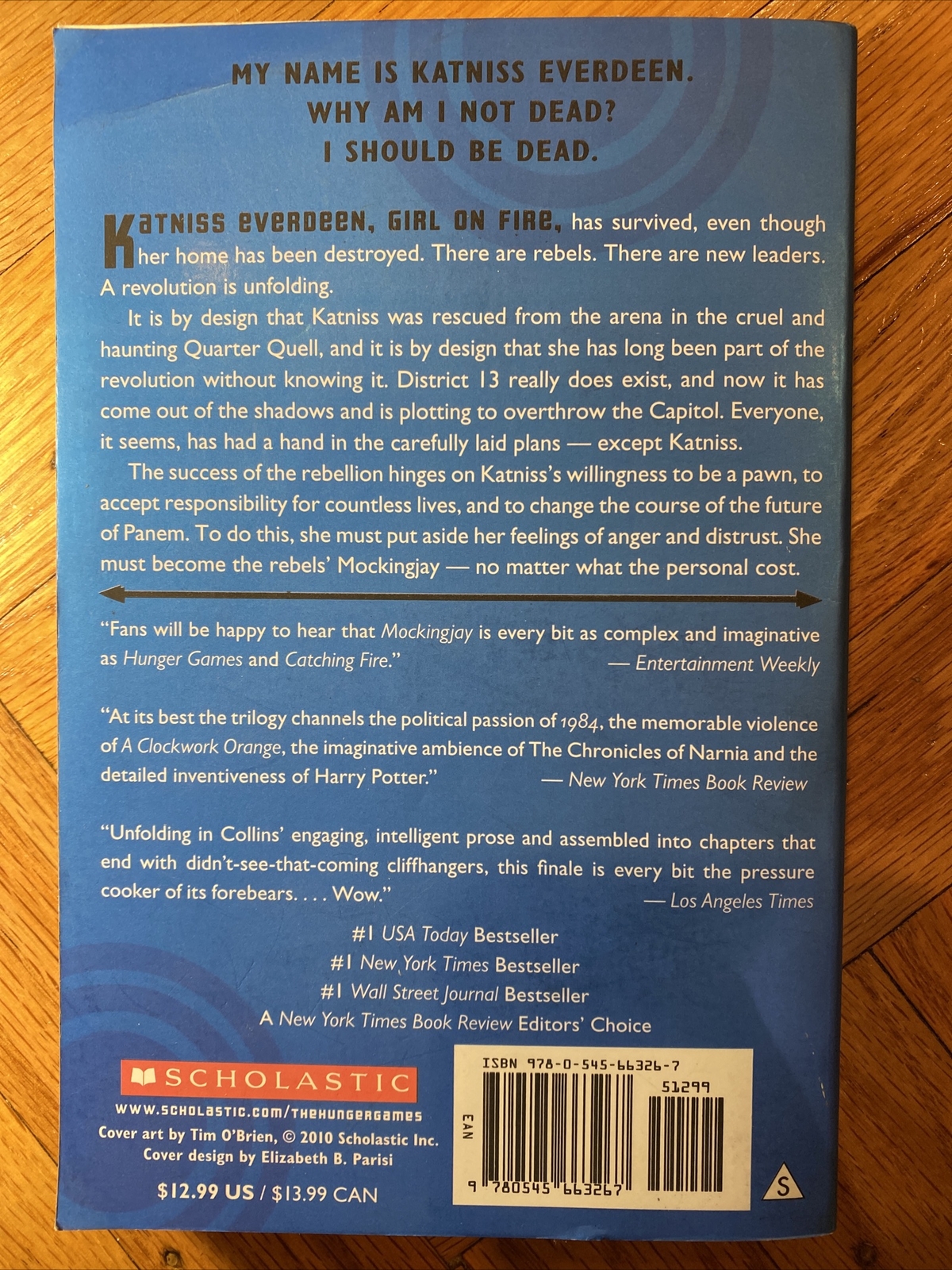 Hunger Games Ser.: Mockingjay by Suzanne Collins (2010, Trade Paperback)