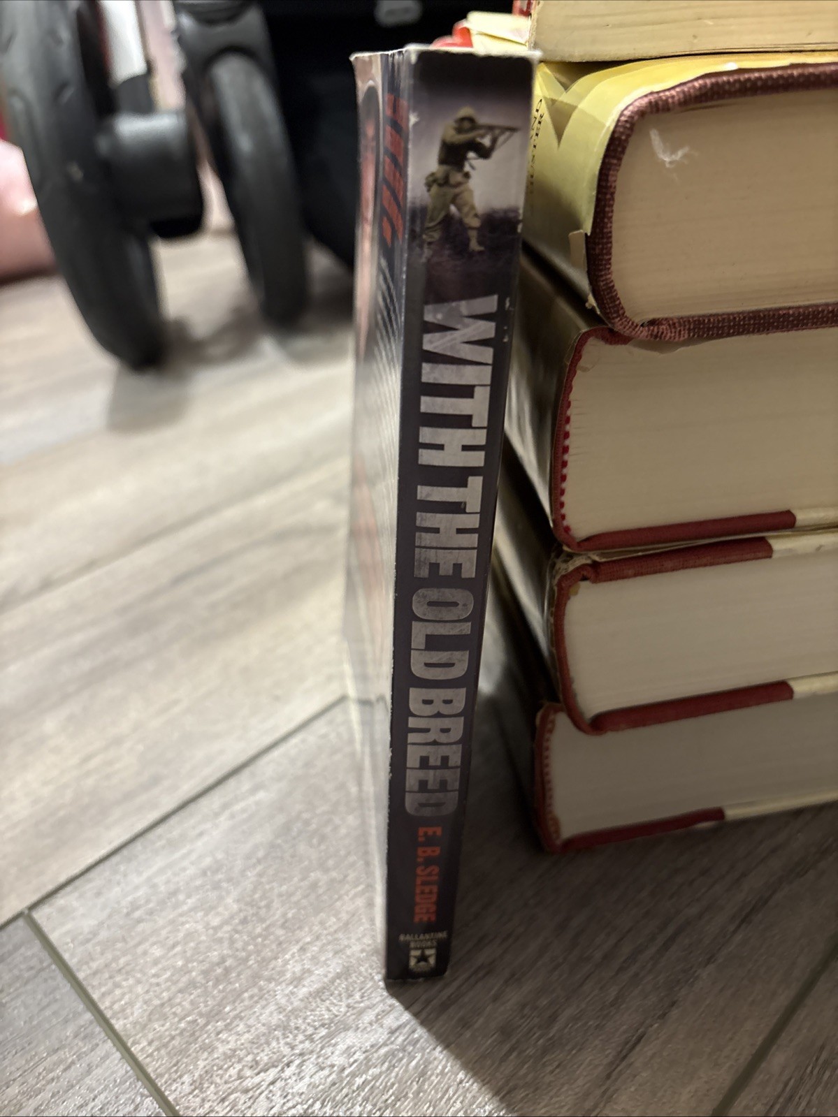 With the Old Breed : At Peleliu and Okinawa by E. B. Sledge (2007, Mass Market)
