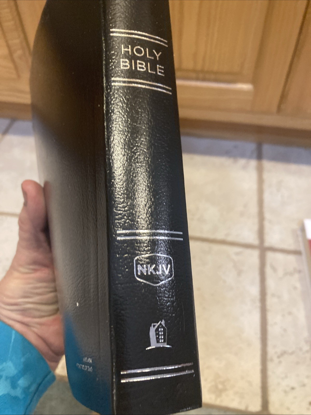 NKJV GIANT PRINT CENTER COLUMN REFERENCE BIBLE RED LETTER INDEXED BLACK