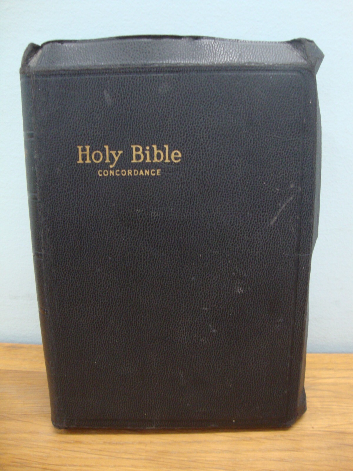 Holy Bible Concordance National Bible Press 1984