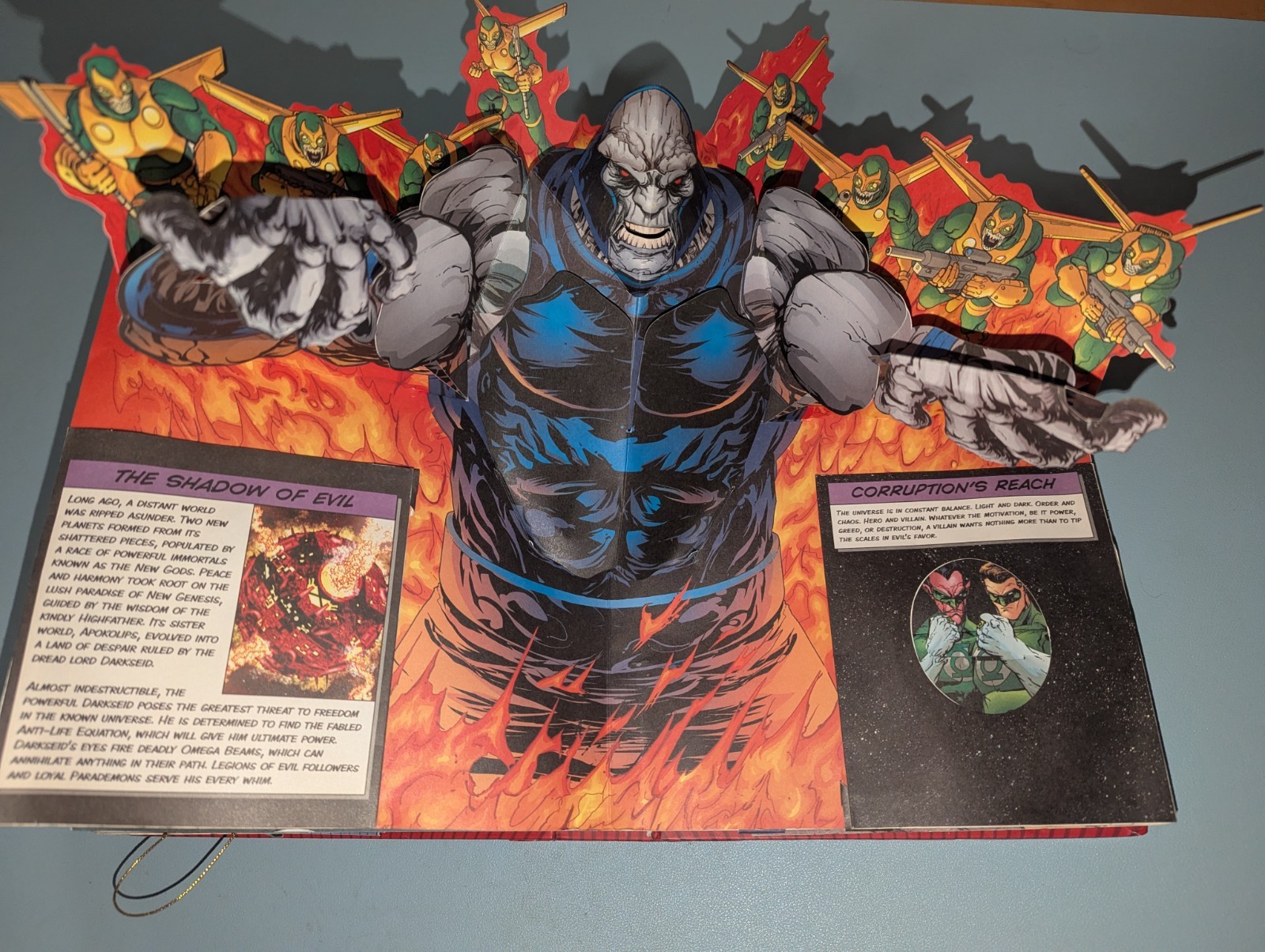 DC Super Heroes: the Ultimate Pop-Up Book by Matthew Reinhart – Very Good