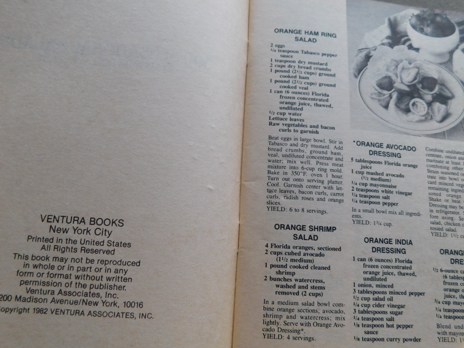 300 Sensational Salads – by Lucinda Berry – 1982 Recipe Booklet cookbook