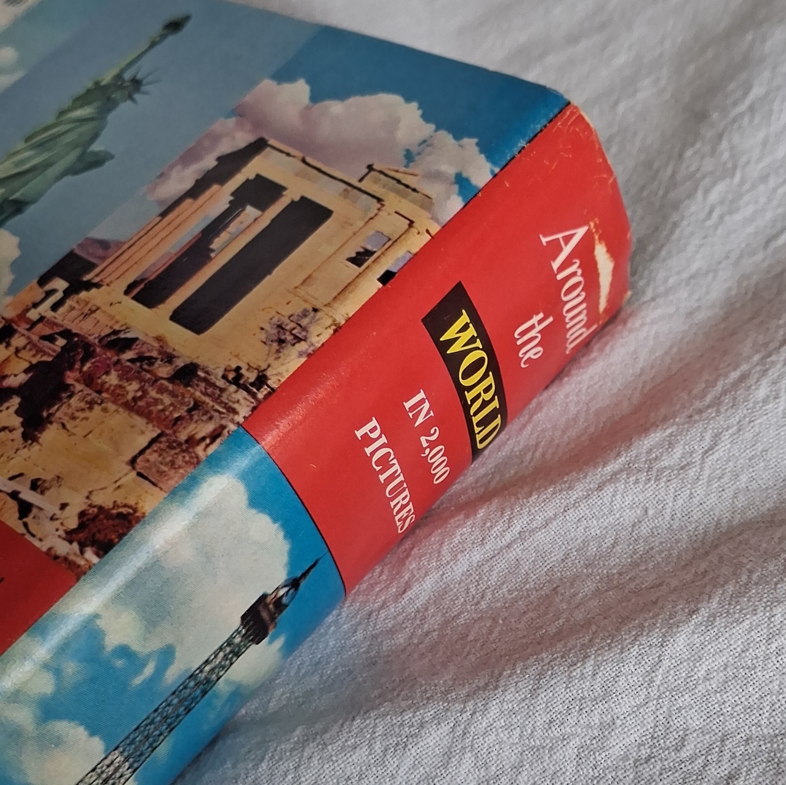 Doubleday Around the World in 2,000 Pictures Revised HC 1959 Illustrated