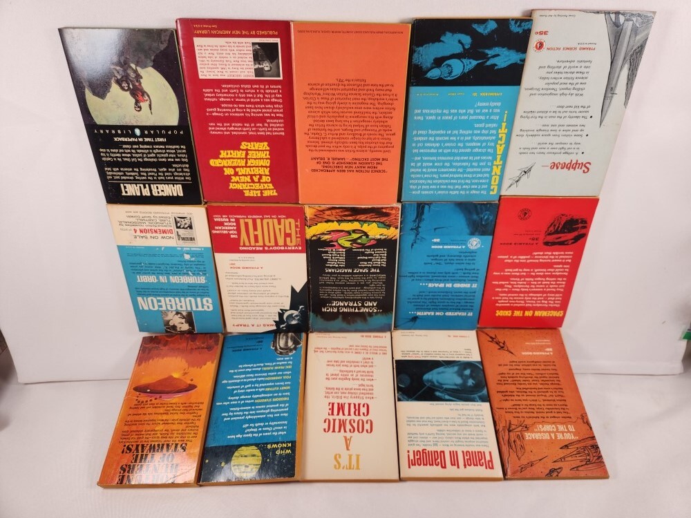 Pocket Paperbacks Lot of 61 Books Science Fiction Avon Signet Pyramid Dell +