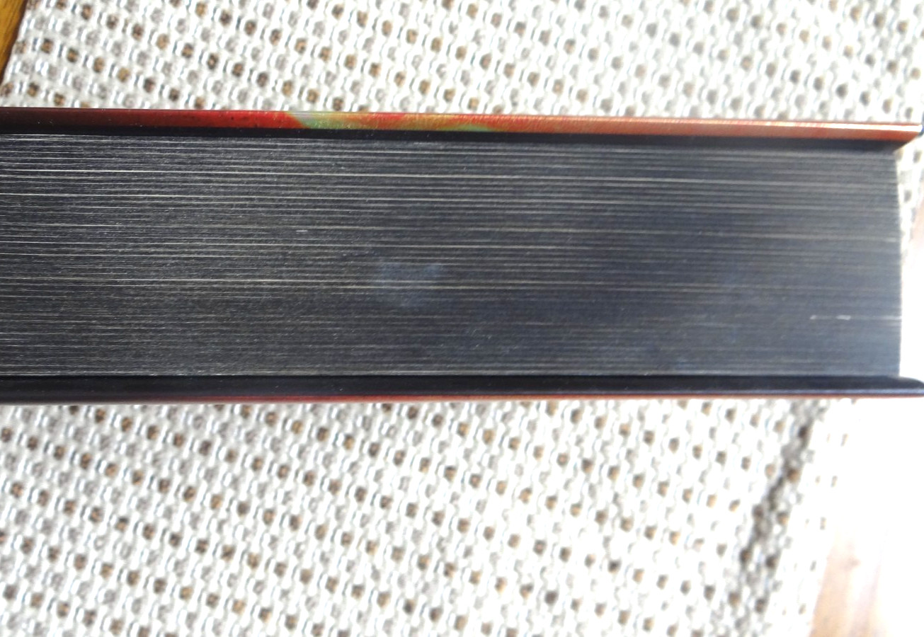 IRON FLAME HARDCOVER BOOK with BLACK SPRAYED EDGES by REBECCA YARROS